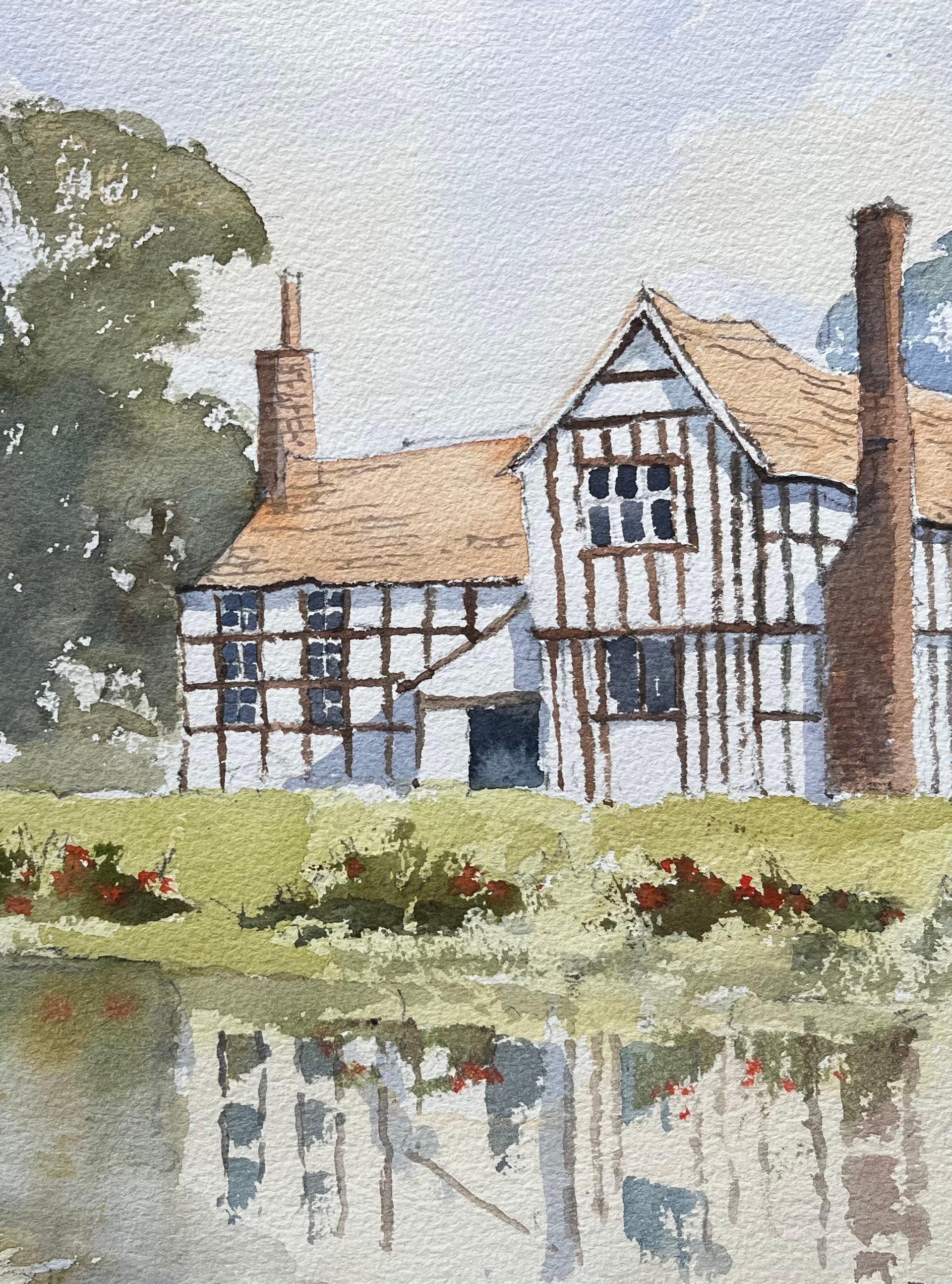 Britischer Impressionist: Aquarell eines Herrenhauses im Tudor-Stil an einem ruhigen Teich (Grau), Landscape Painting, von Anthony Avery