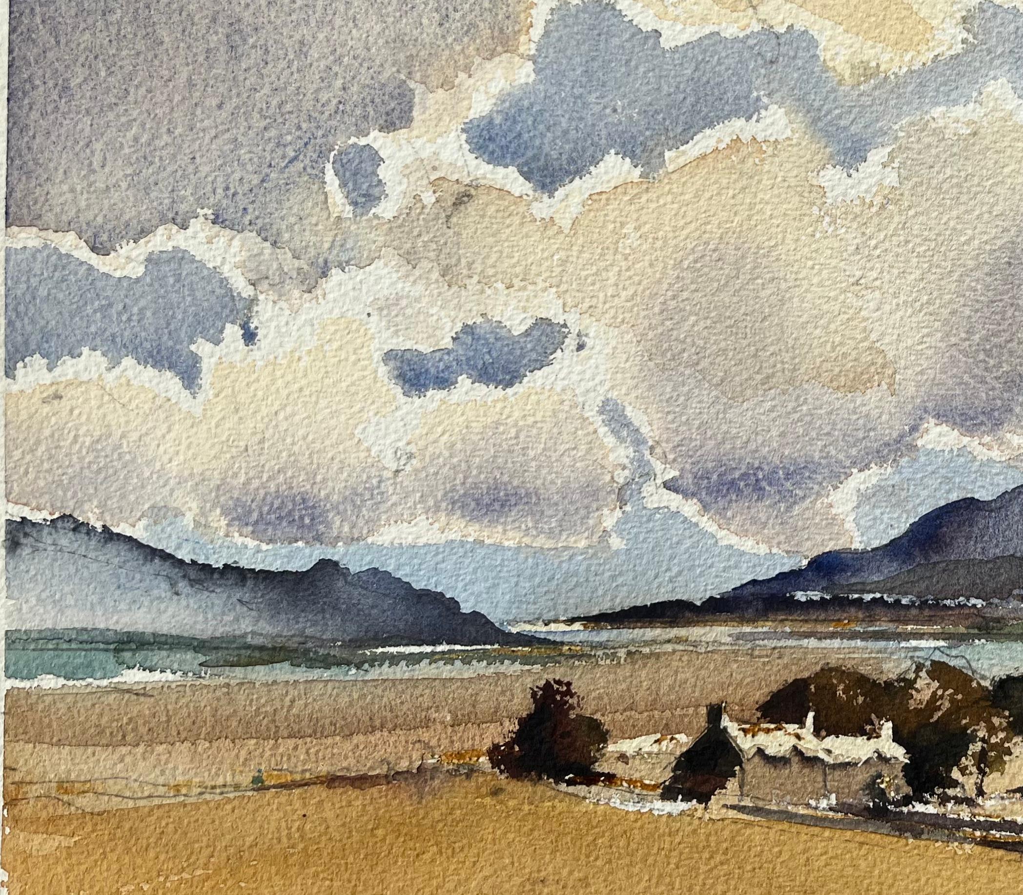 Aquarelle impressionniste britannique représentant un vase, Rolling Hills et une ferme - Gris Landscape Painting par Anthony Avery