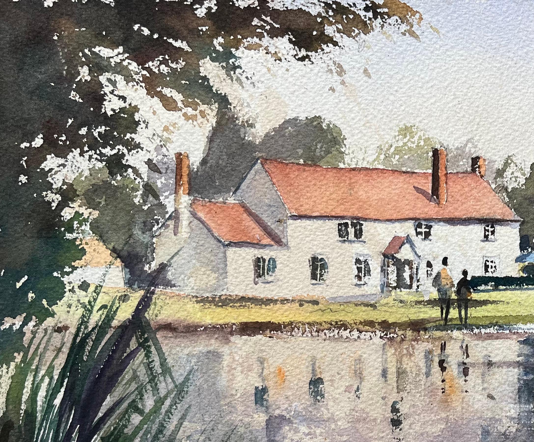 Acuarela impresionista británica de un estanque de pueblo con patos y casita de campo - Landscape Painting Gris de Anthony Avery