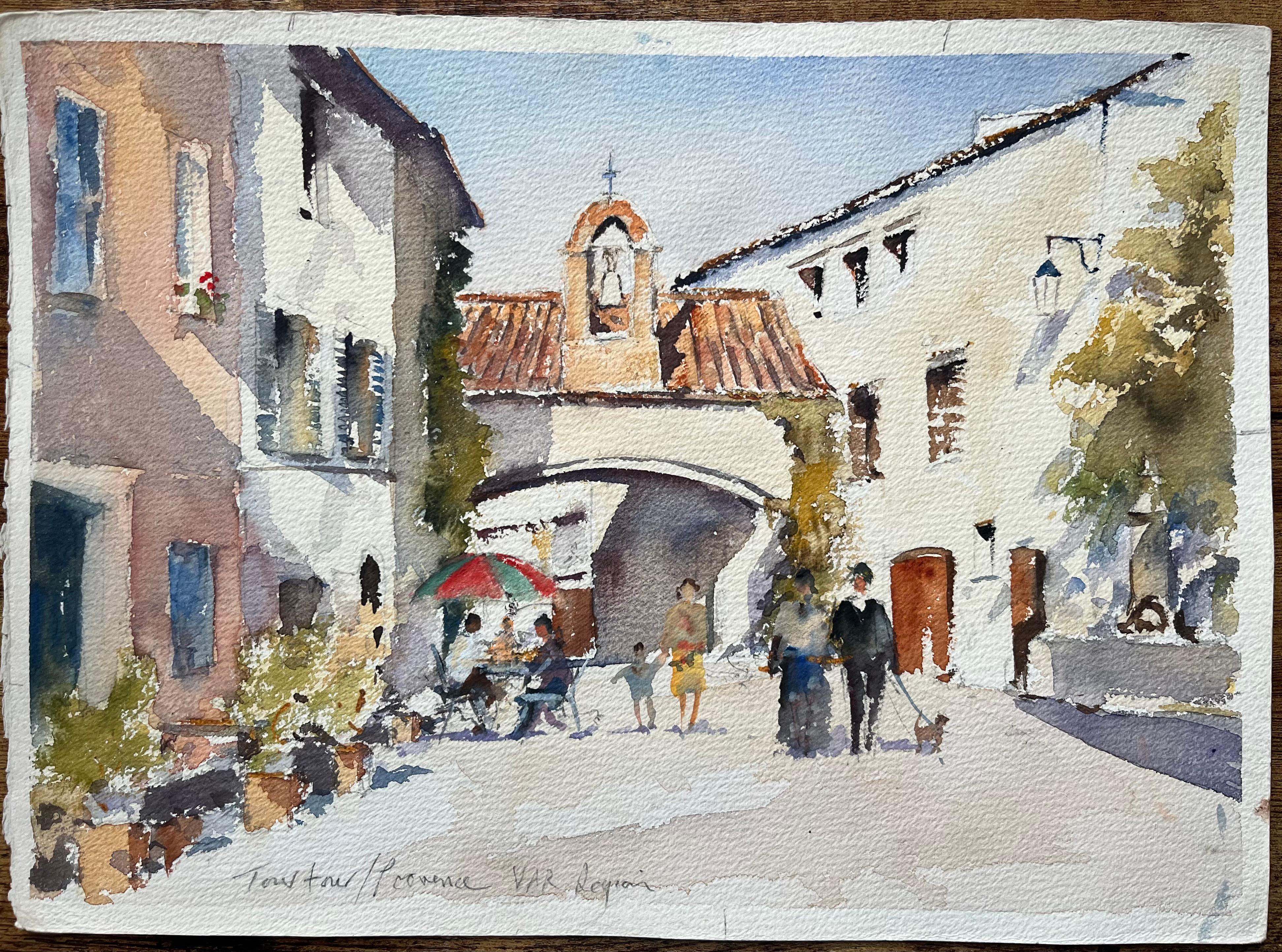 Acuarela impresionista británica de una plaza de pueblo con figuras y campanario - Painting de Anthony Avery