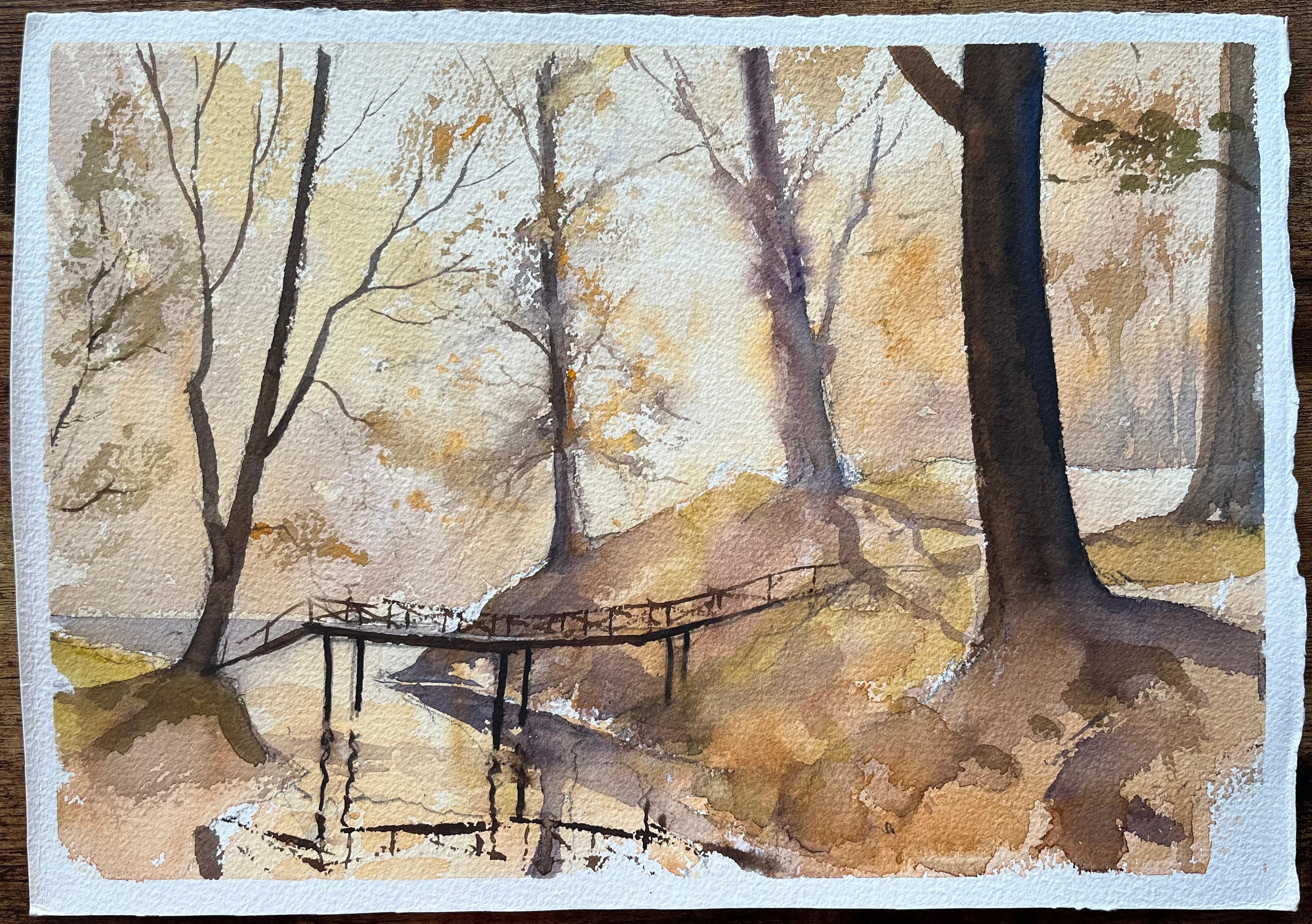 Acuarela impresionista británica de un puente de bosque con luz otoñal - Painting de Anthony Avery