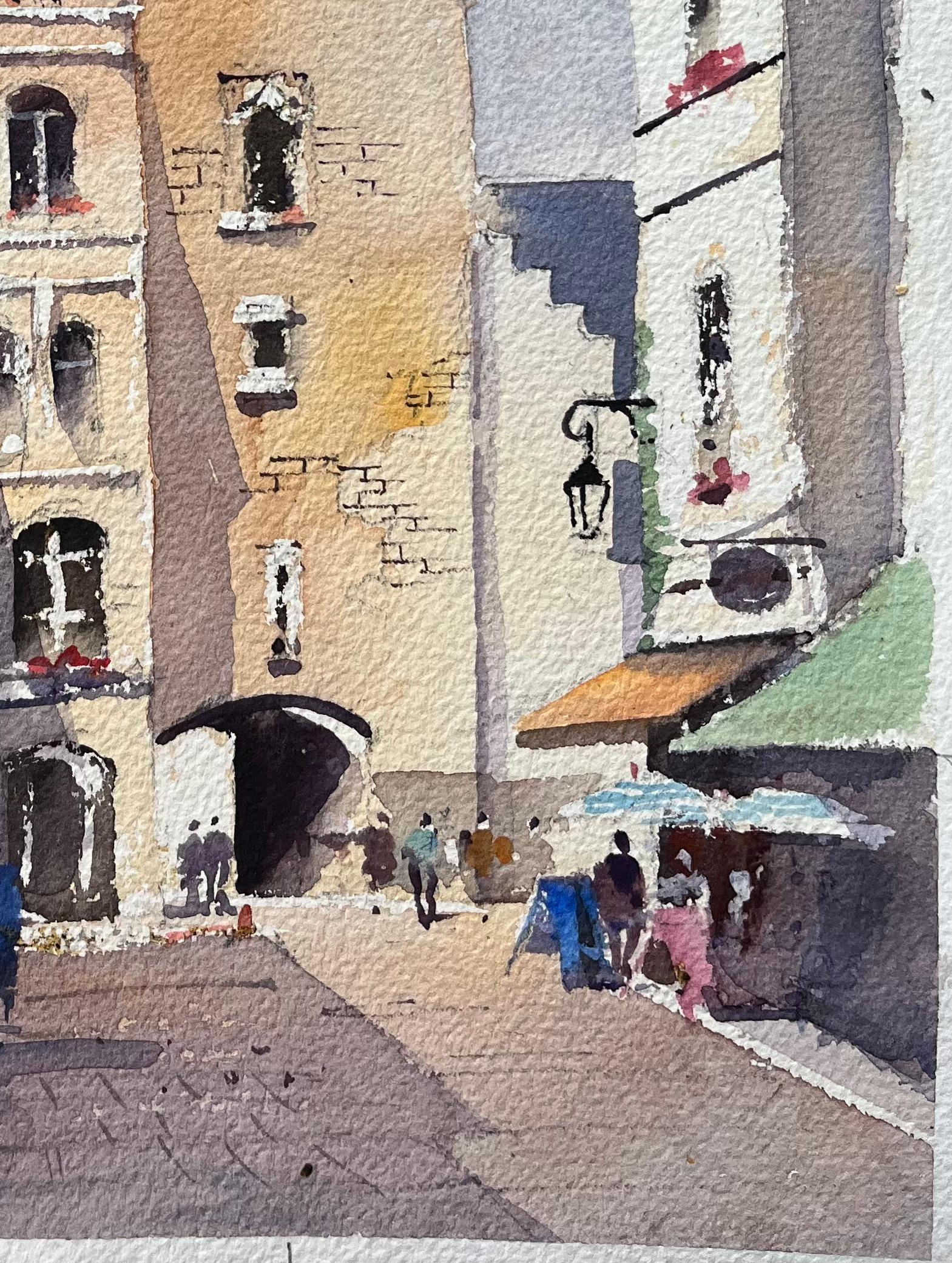 Acquerello impressionista britannico di charme architettonico nella piazza della città di Loches - Painting Impressionismo di Anthony Avery