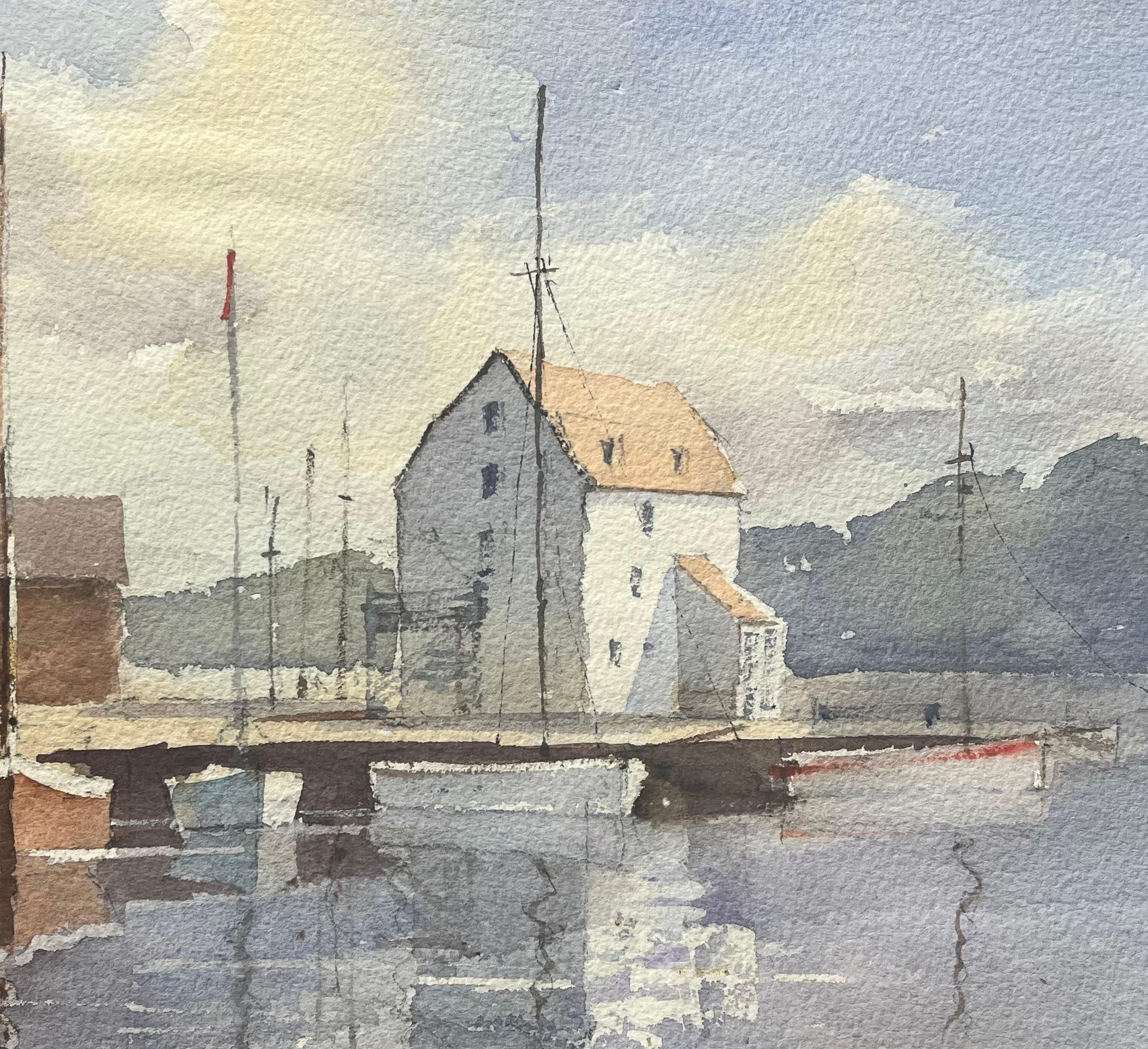 Acuarela impresionista británica de puerto costero con veleros - Painting Impresionista de Anthony Avery