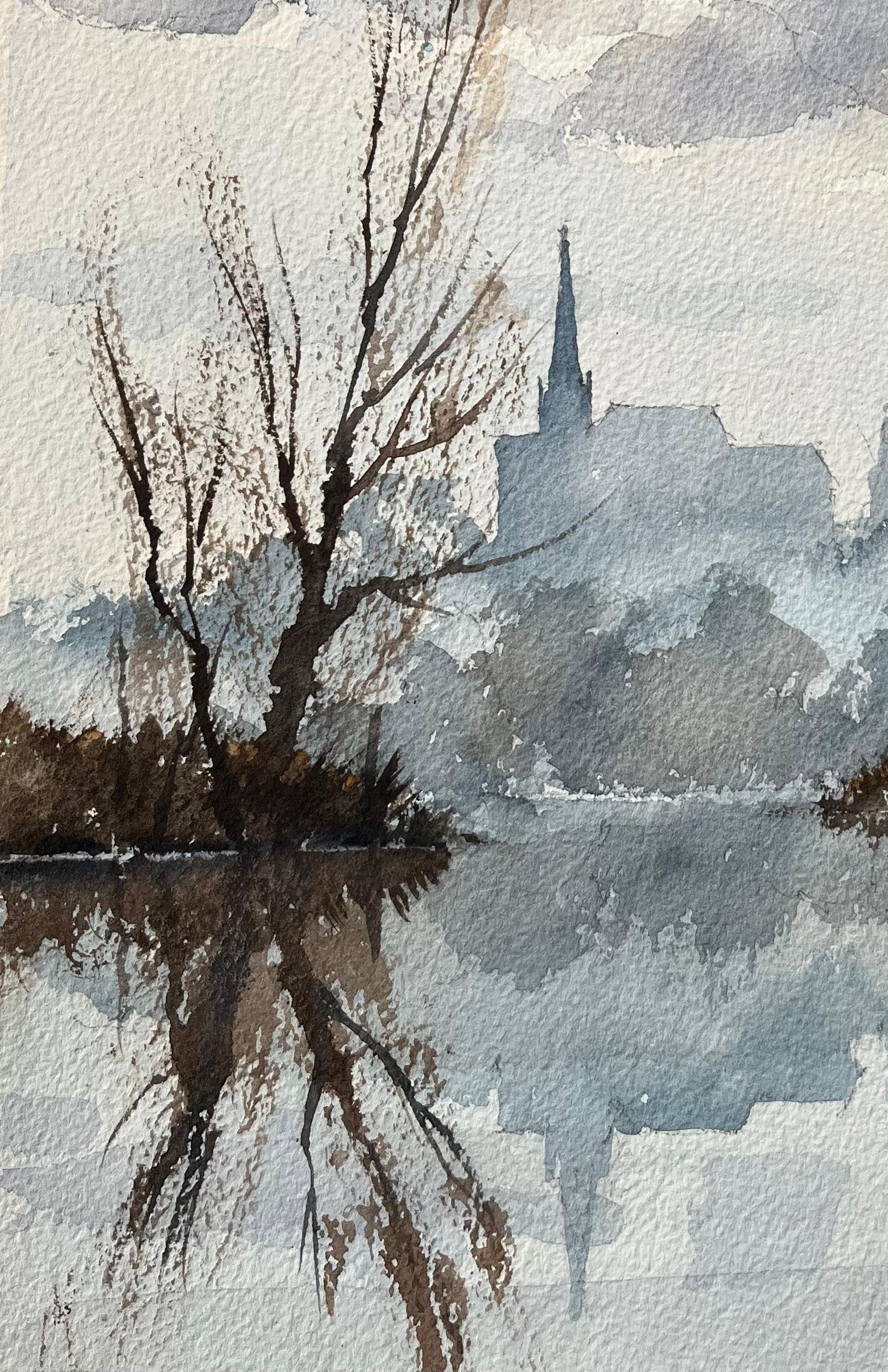 Britisches impressionistisches Aquarell des britischen Impressionismus von Misty Riverside mit Kirchenreflexion im Angebot 1