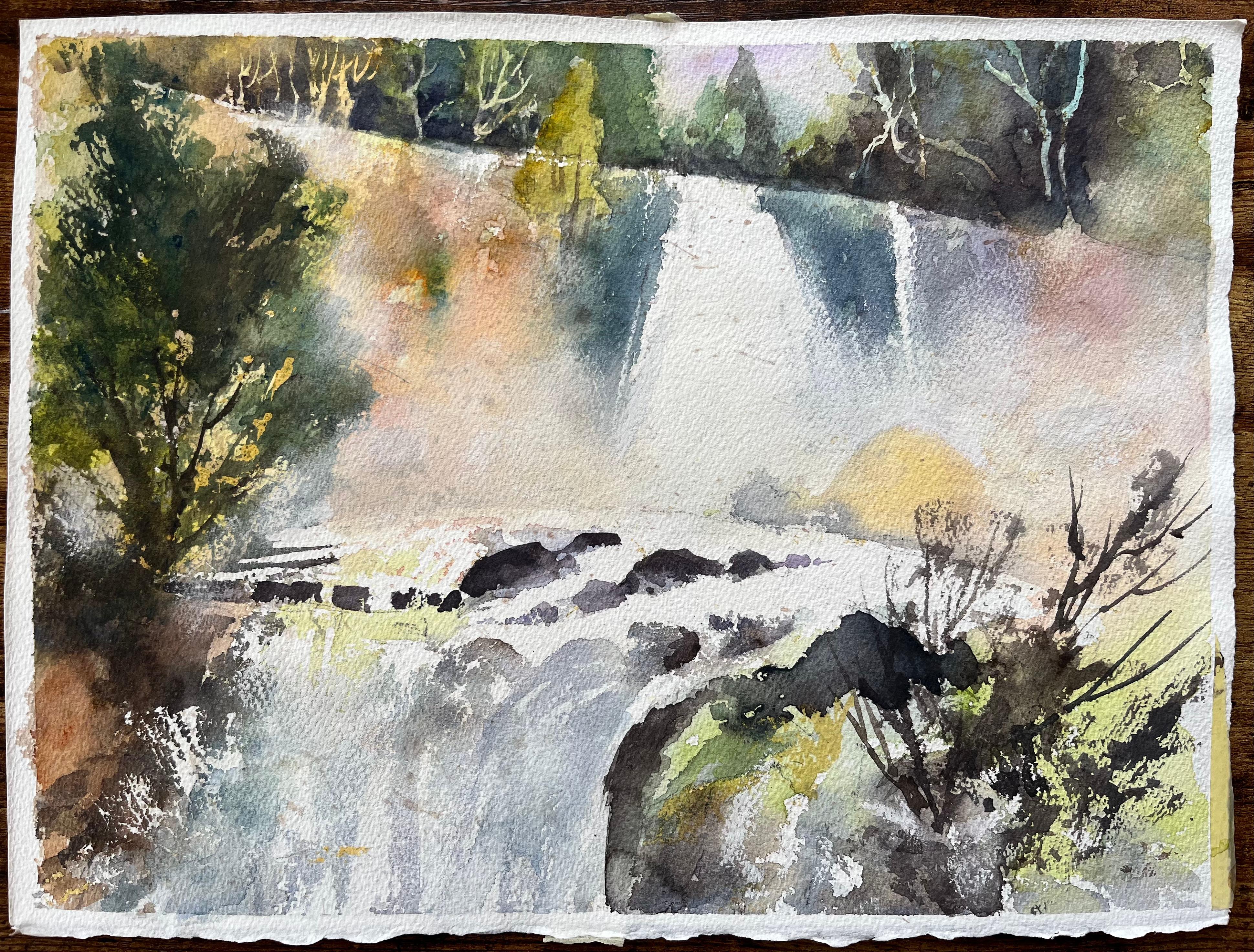 Acuarela impresionista británica de una cascada brumosa al amanecer - Painting de Anthony Avery