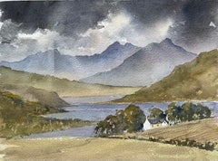 Acuarela impresionista británica de paisaje montañoso con lago y cabaña