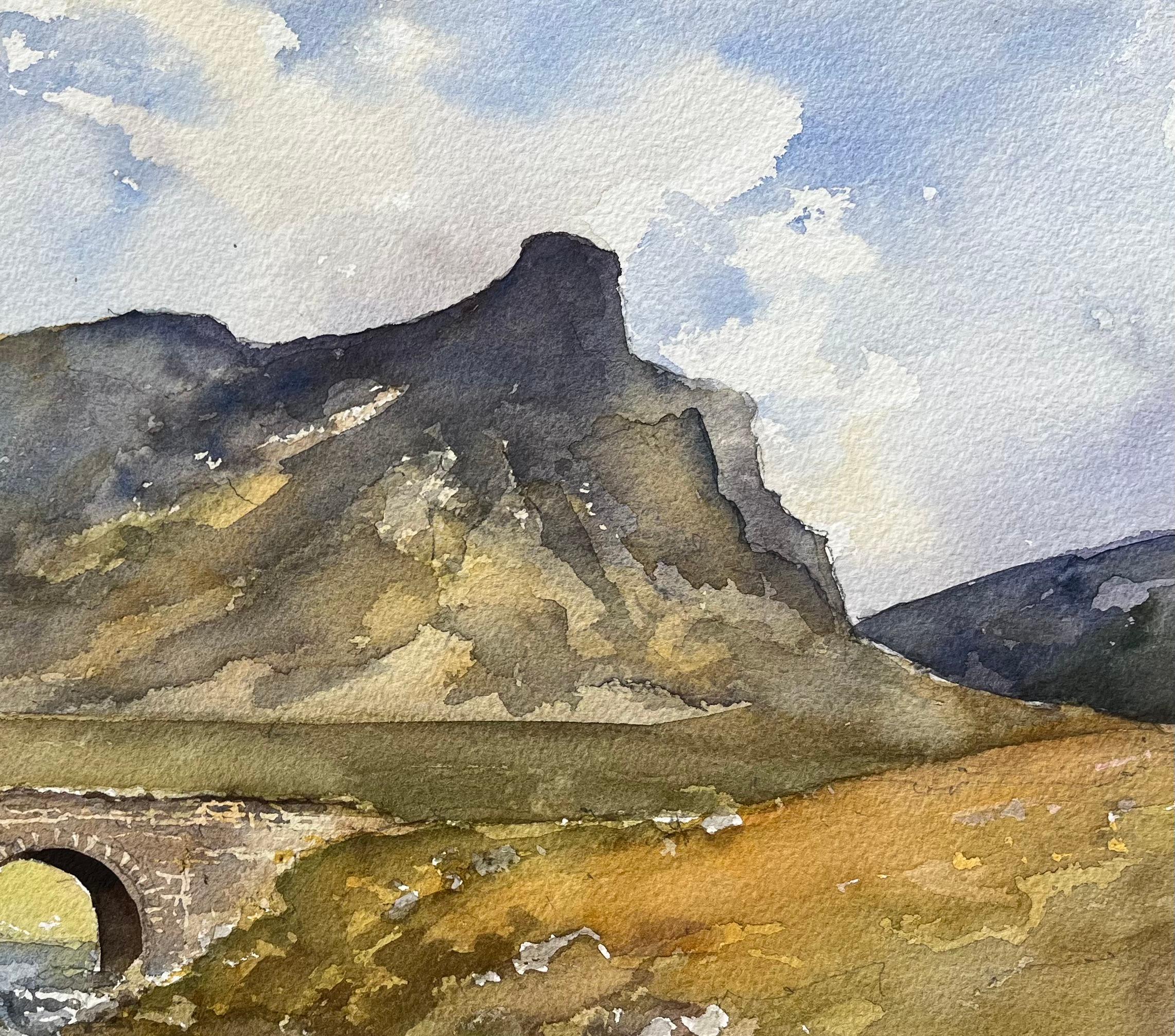 Britischer Impressionist Aquarell von Suilven an der Kylestrone Road (Impressionismus), Painting, von Anthony Avery