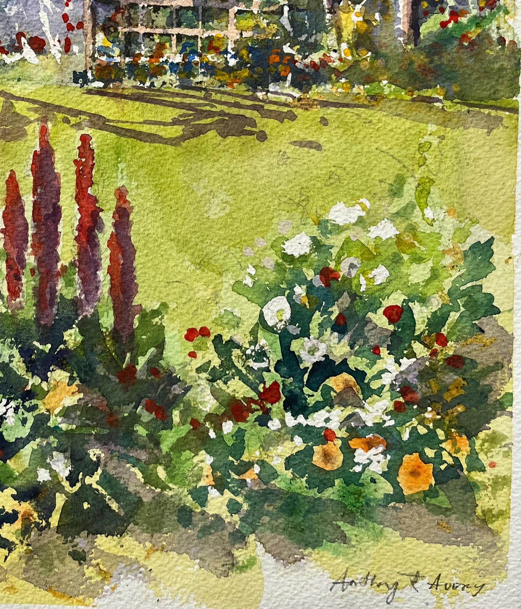 Titel: Britischer Impressionist Aquarell von sonnenbeschienenem Garten mit Blumen und Spalier
Von Anthony Avery (Brite 1946-2023)
Original-Aquarell auf Künstlerpapier, ungerahmt
Unterschrieben: Ja
Abmessungen: 15 x 11,25 Zoll (Höhe x