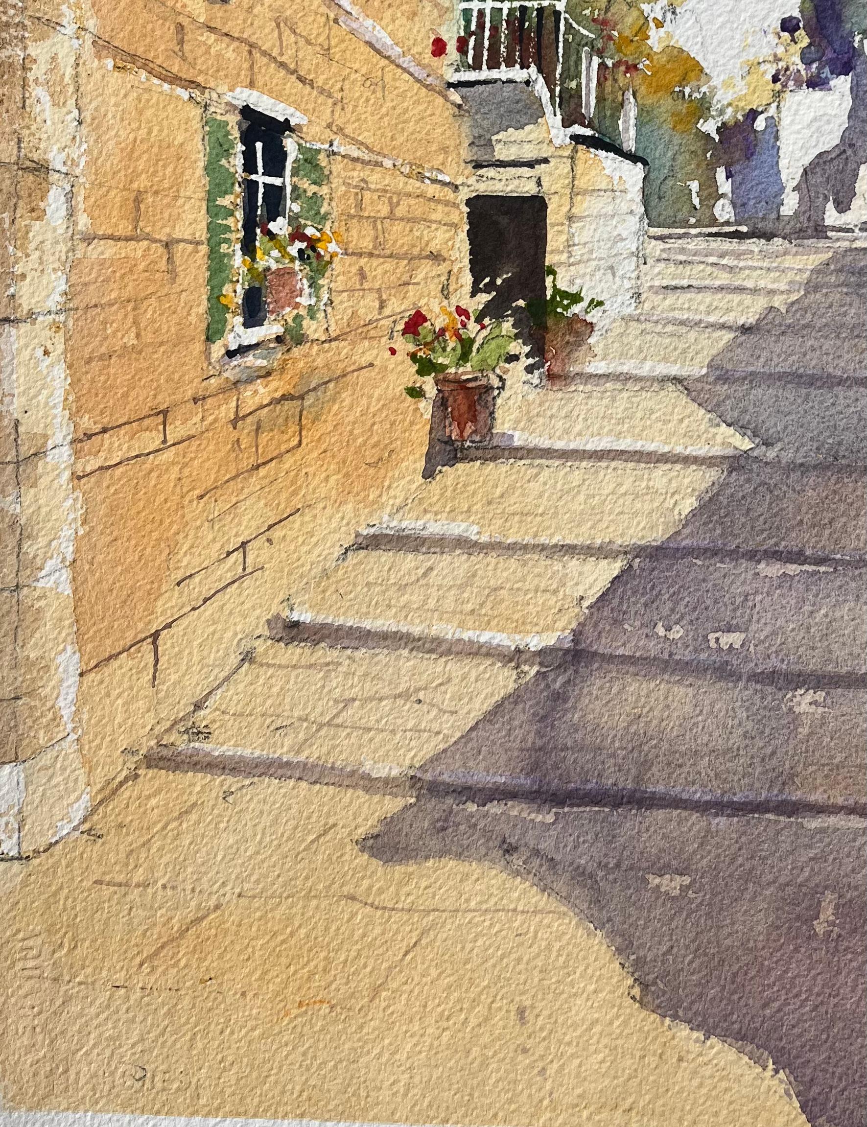 Acuarela impresionista británica de un callejón de piedra iluminado por el sol con cipreses - Landscape Painting Marrón de Anthony Avery