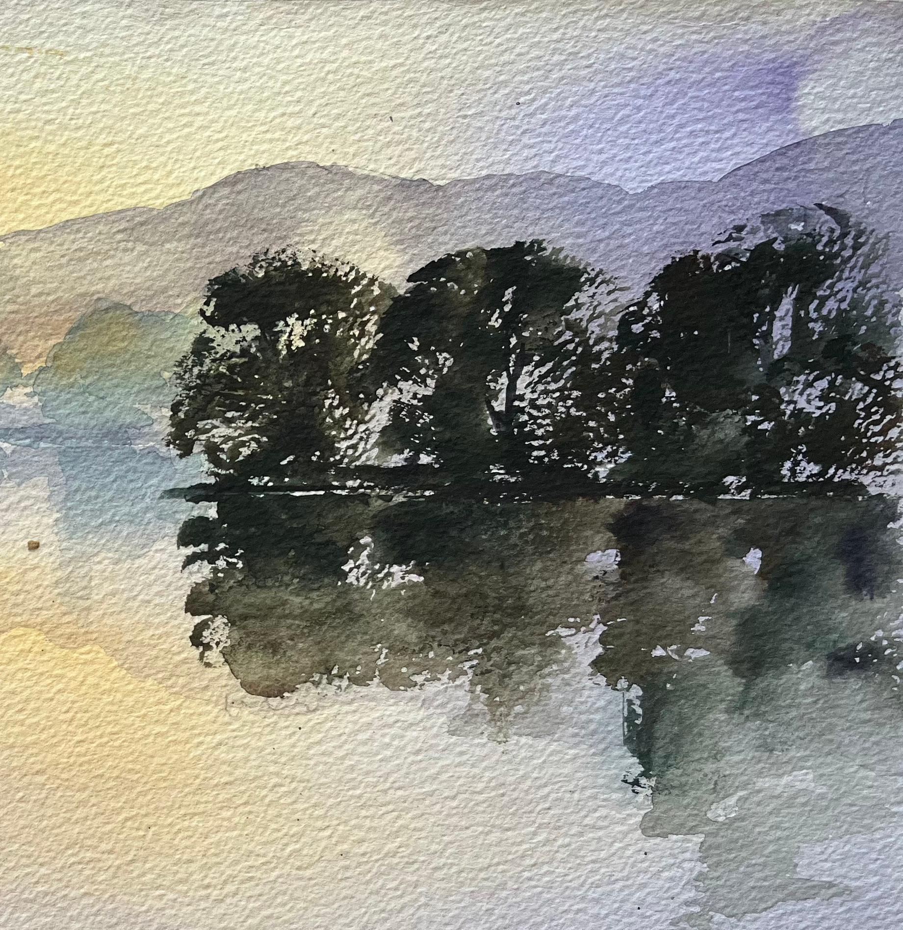 Britisches impressionistisches Aquarell mit Schwanen, die in der Morgendämmerung auf einem Tranquil-See glitzern (Grau), Landscape Painting, von Anthony Avery