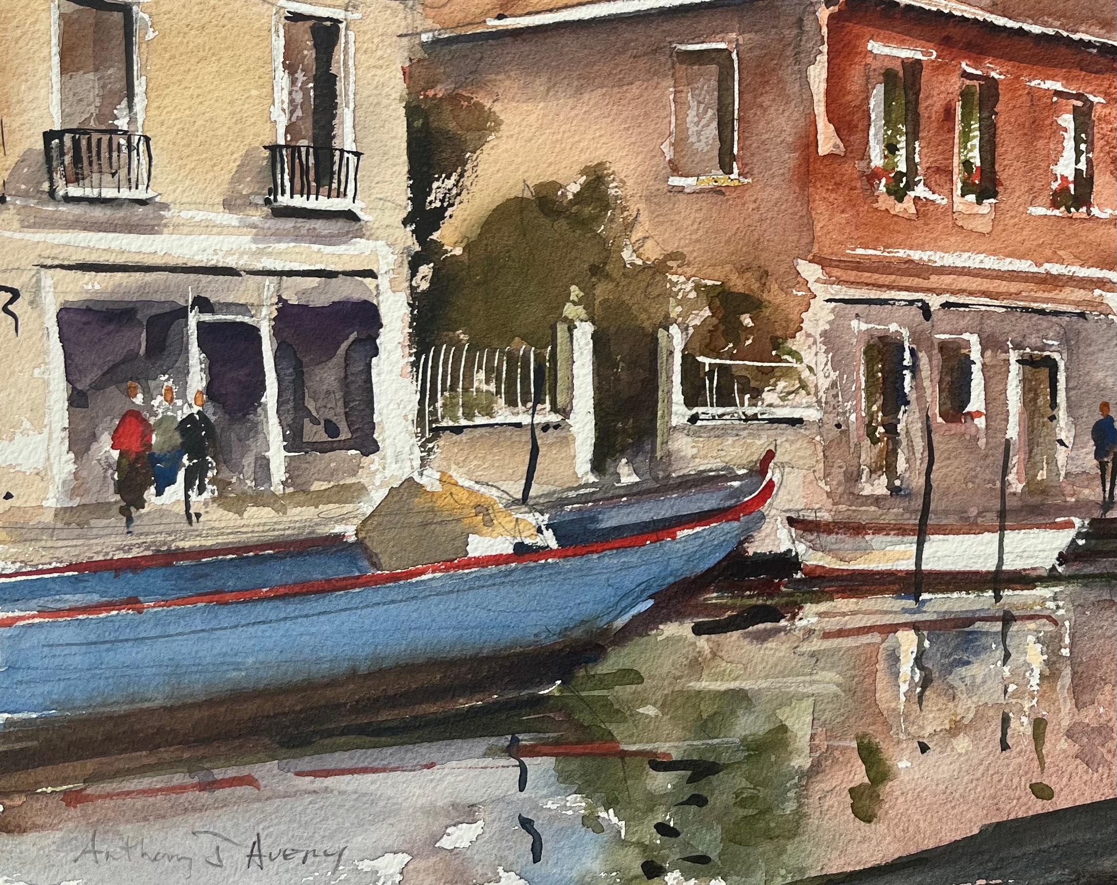 Titel: Britischer Impressionist - Aquarell einer venezianischen Kanalszene mit bunten Fassaden
von Anthony Avery (Brite 1946-2023)
Original-Aquarell auf Künstlerpapier, ungerahmt
Abmessungen: 12 x 15,5 Zoll (Höhe x Breite)
Unterschrieben: