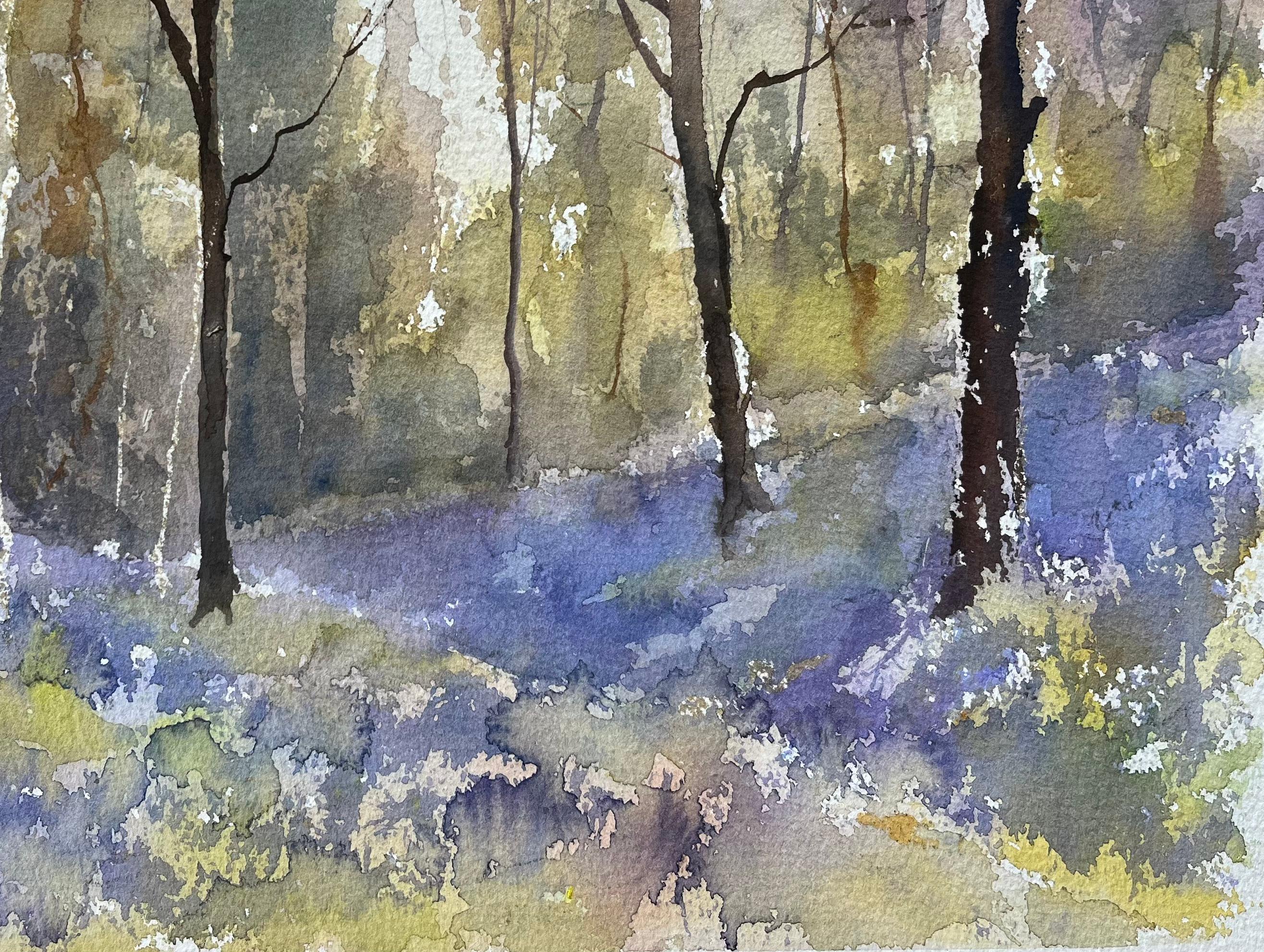 Acuarela impresionista británica de bosque de campanillas a la luz de la mañana - Landscape Painting Gris de Anthony Avery