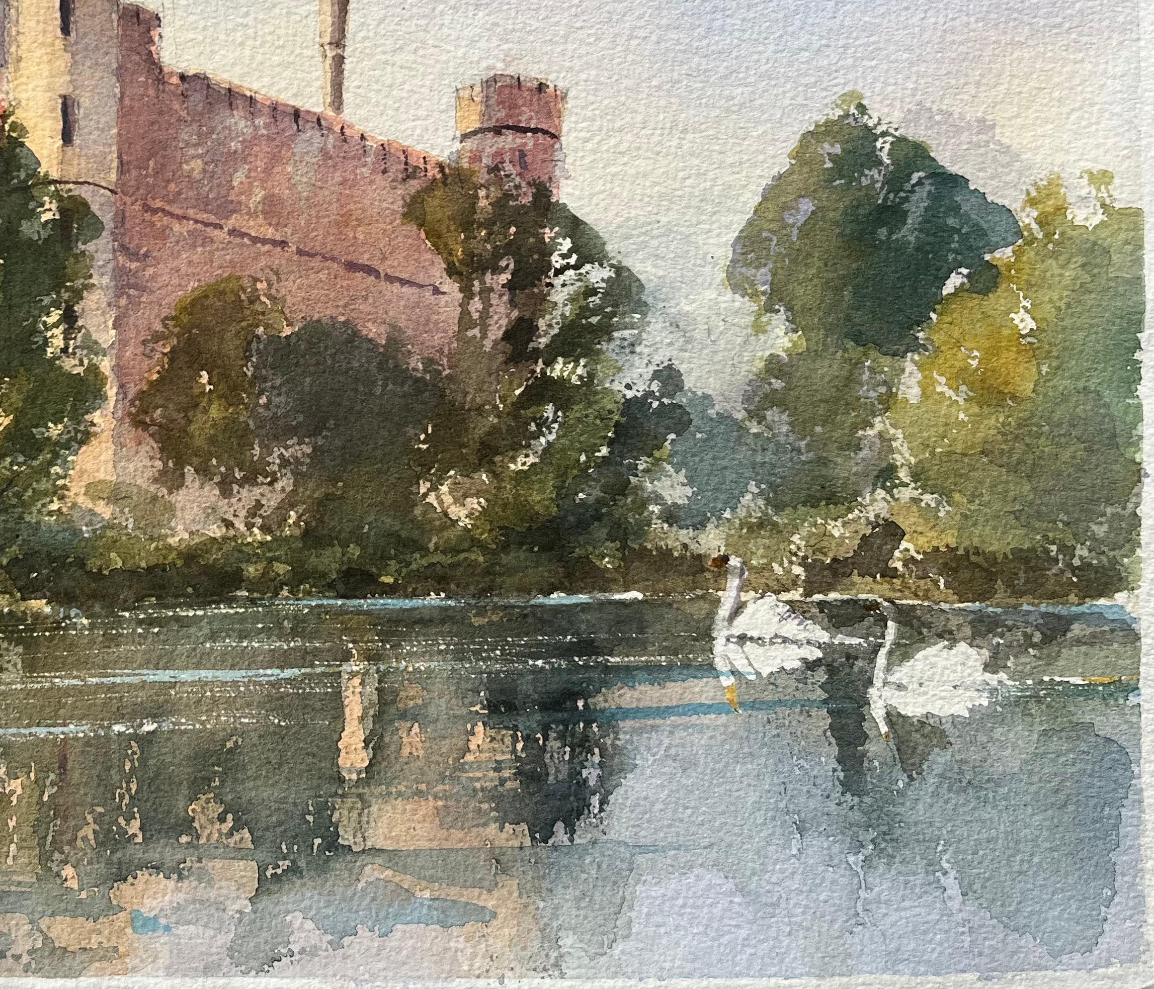 Aquarelle originale britannique représentant un château et des cygnes sur la rivière en vente 1