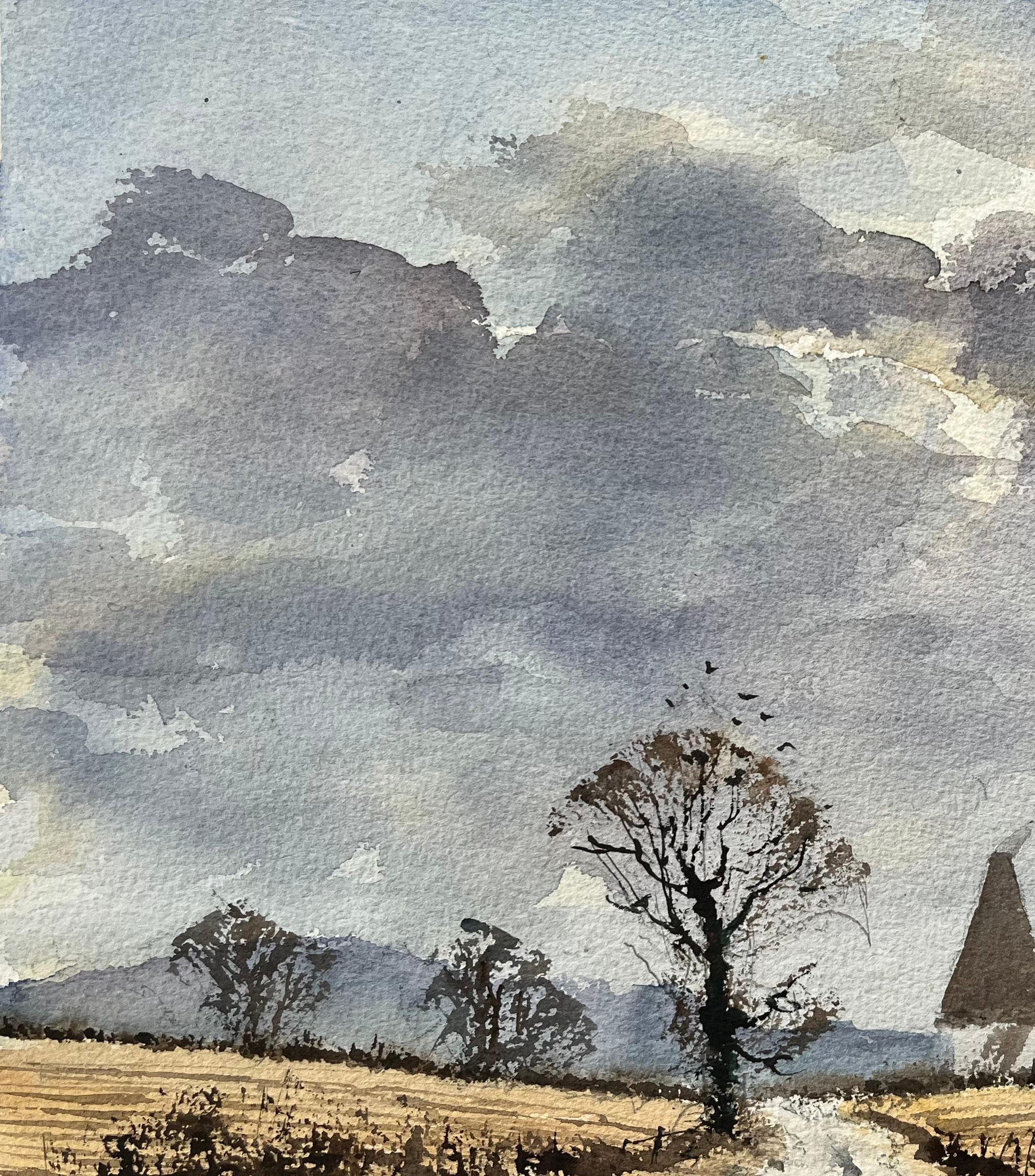 Titel: Britische Aquarell-Landschaft mit Ökonomiegebäuden und stimmungsvollem Himmel
Von Anthony Avery (Brite 1946-2023)
Original-Aquarell auf Künstlerpapier, ungerahmt
Abmessungen: 11,25 x 15 Zoll (Höhe x Breite)
Zustand: Gut, mit leichten
