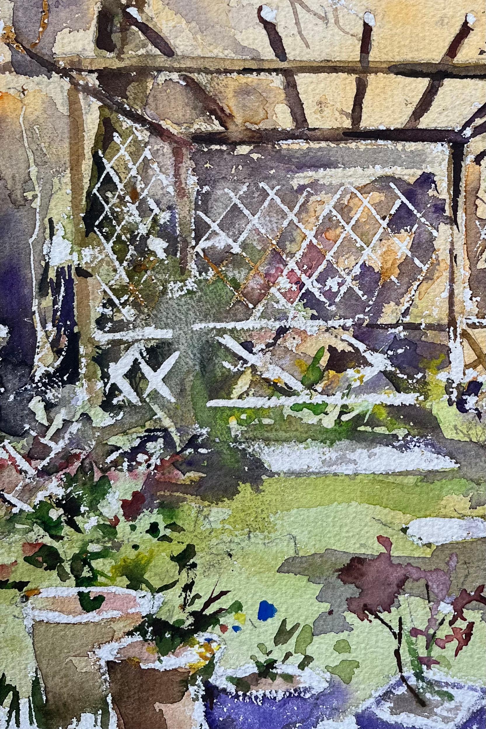 Acuarela británica de un pintoresco jardín con enrejado y flores - Landscape Painting Gris de Anthony Avery