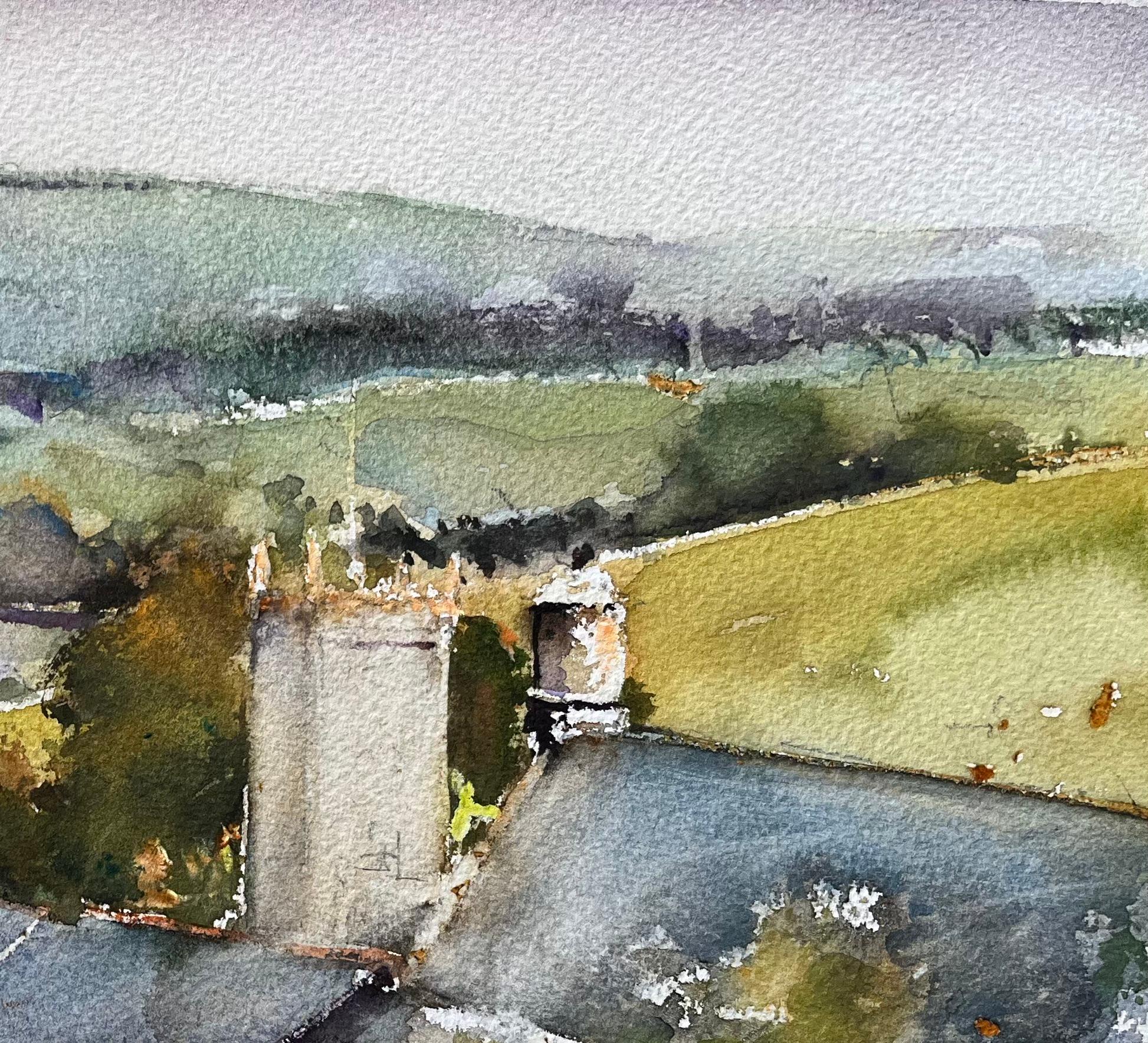 Titre : Aquarelle britannique d'une vue panoramique d'un village de campagne avec cheval et cavalier
Par Anthony Avery (britannique 1946-2023)
Aquarelle originale sur papier d'artiste, non encadrée
Dimensions : 11 x 15.25 pouces (hauteur x