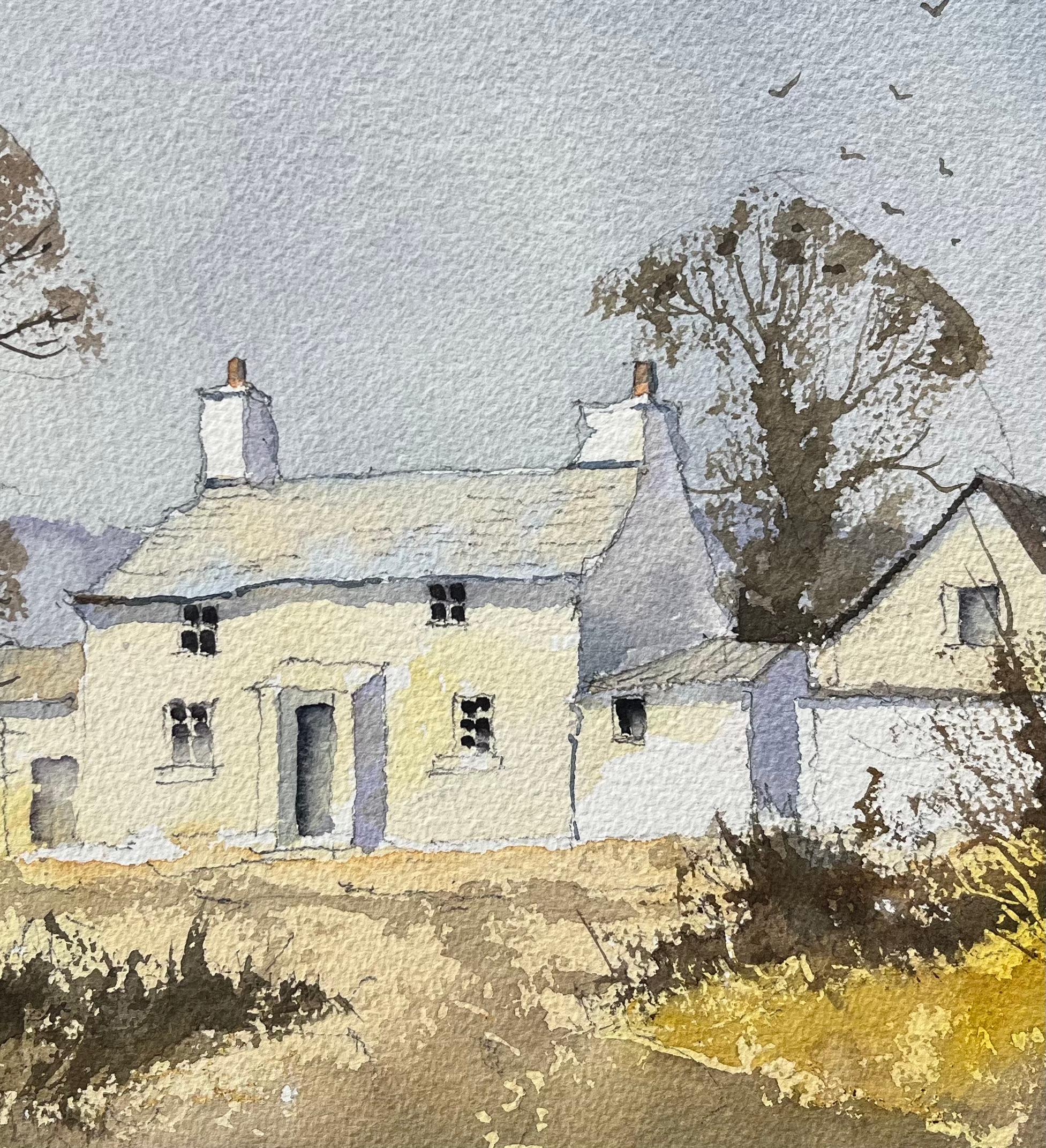 Acuarela británica de una casa de campo blanca con árboles otoñales - Landscape Painting Gris de Anthony Avery