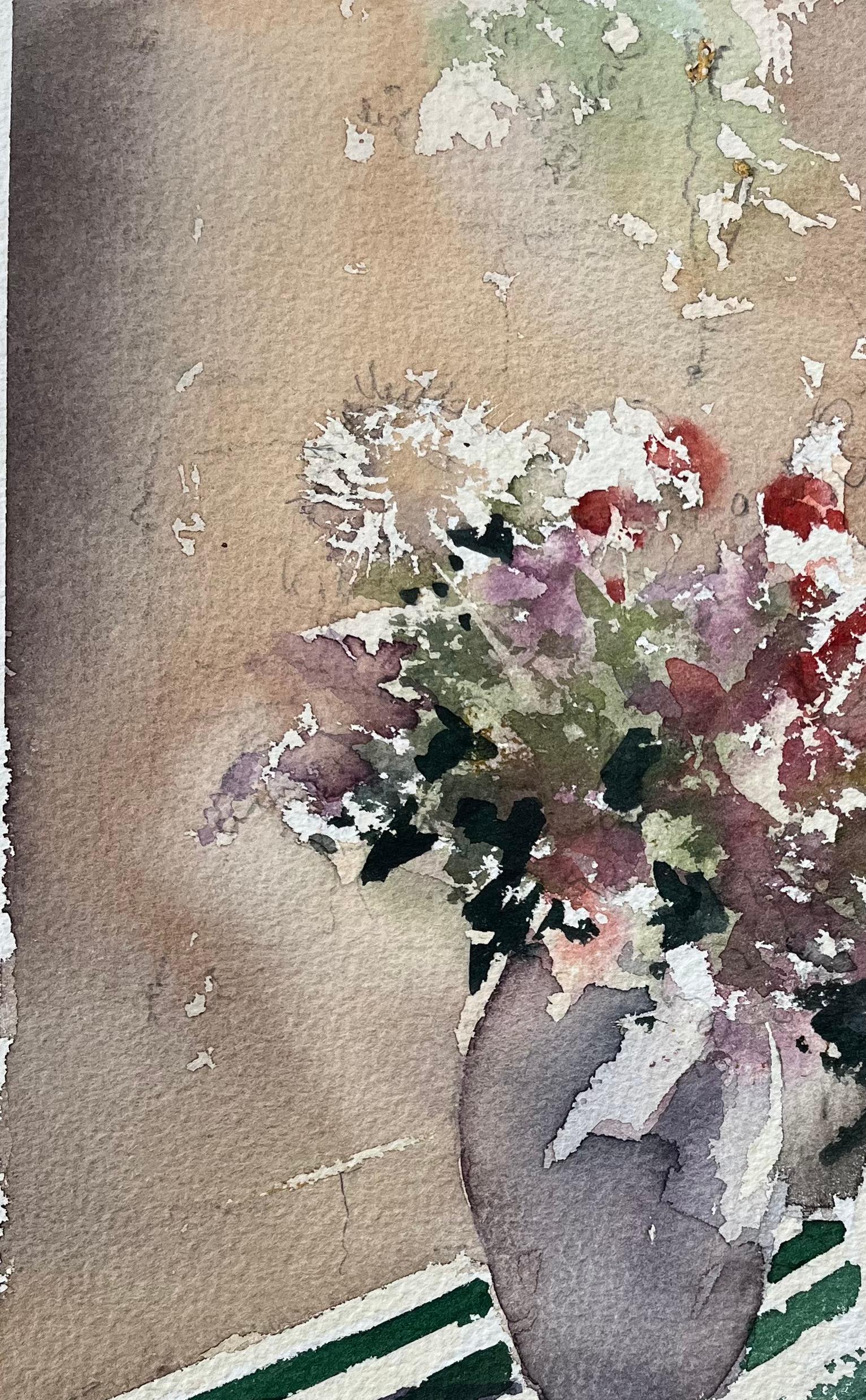 Aquarelle britannique représentant une composition florale sur une table à rayures vertes - Impressionnisme Painting par Anthony Avery