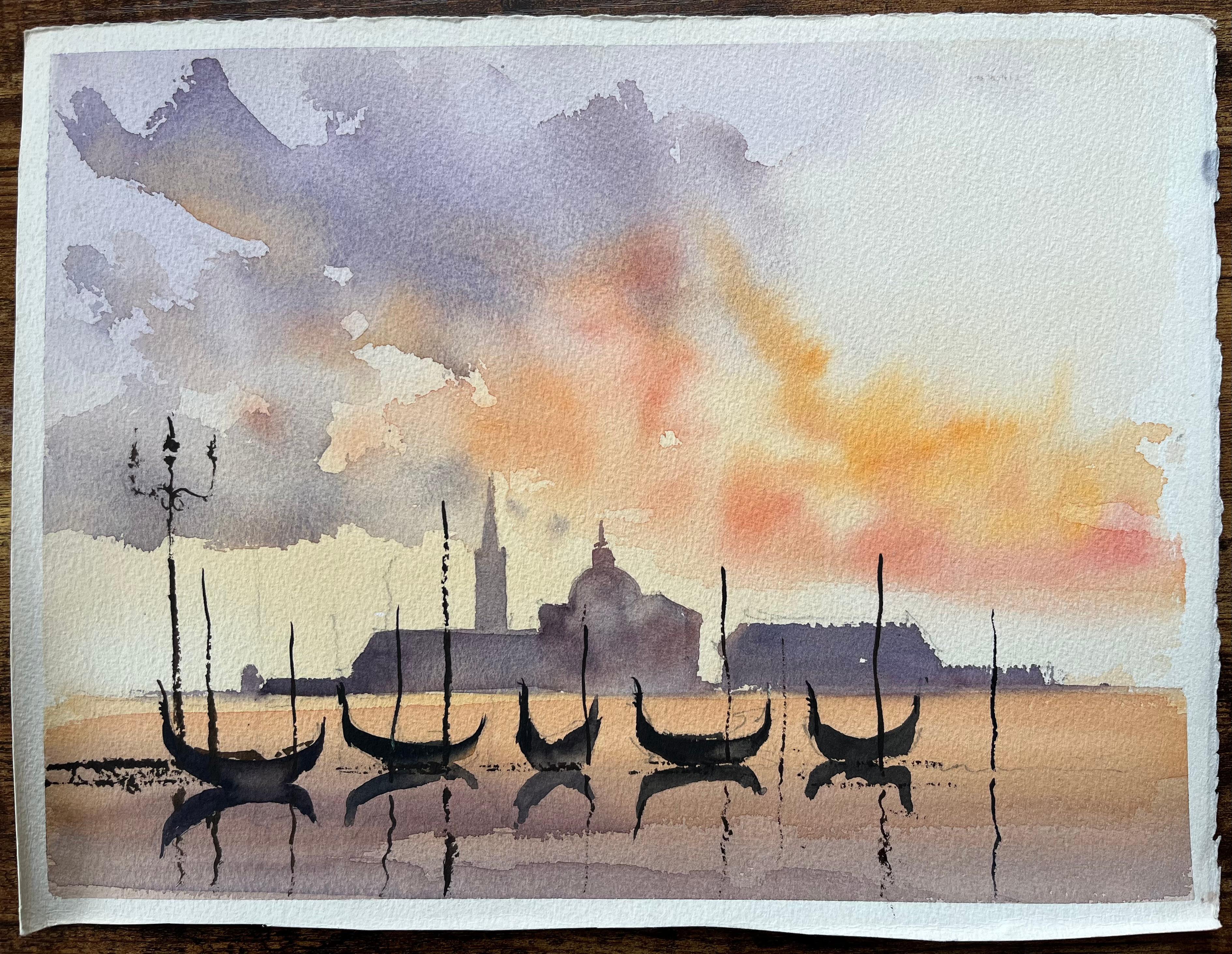 Britisches Aquarell von Gondeln bei Sonnenuntergang mit einer Silhouette der Skyline – Painting von Anthony Avery