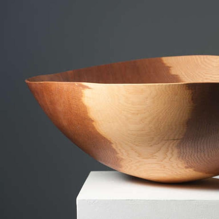 Large Brown Oak Bowl - Sculpture by Anthony Bryant