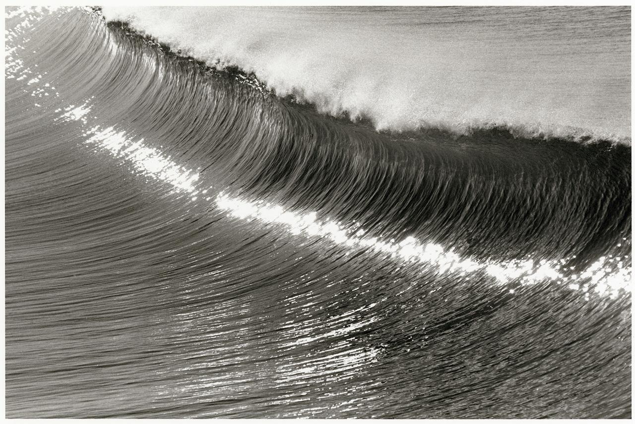 Anthony FRIEDKIN (*1949, Amérique)
Sculpted Wave, Hermosa Beach, Californie, U.S.A., 2005
Tirage à la gélatine argentique, tirage ultérieur
40.6 x 50,8 cm (16 x 20 in.)
Edition de 25, Ed. no. 4/25
Imprimer seulement

Né en 1949 à Los Angeles, aux