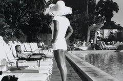 Donna in piscina - Beverly Hills Hotel, California U.S.A. - Anthony Friedkin