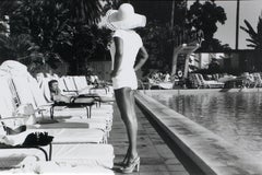 Woman by the Pool - Beverly Hills Hotel, California U.S.A – Anthony Friedkin