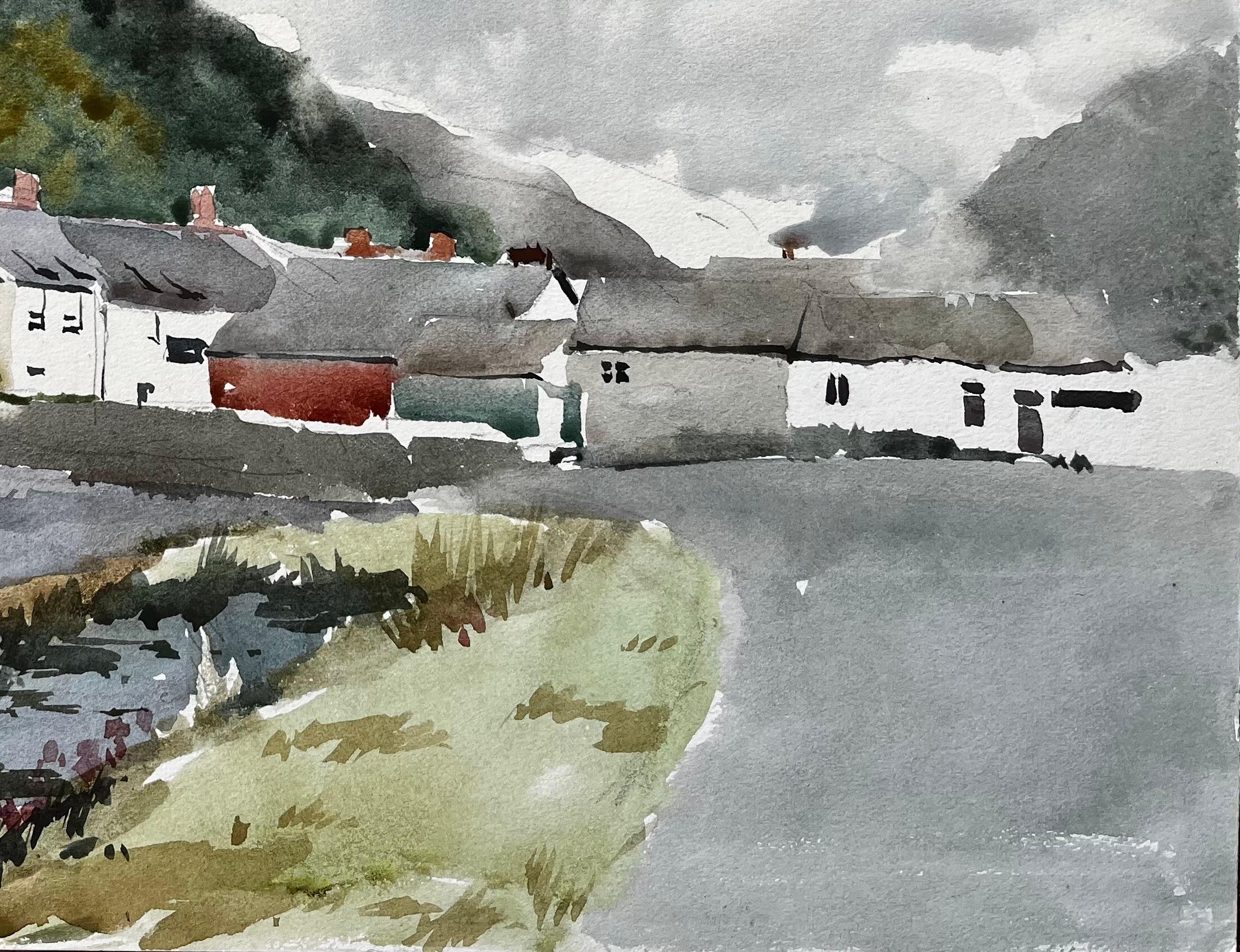 1977 Aquarelle du village de Boscastle en Cornouailles du Nord avec vue sur une colline et des chalets - Impressionnisme Painting par Anthony Herbert