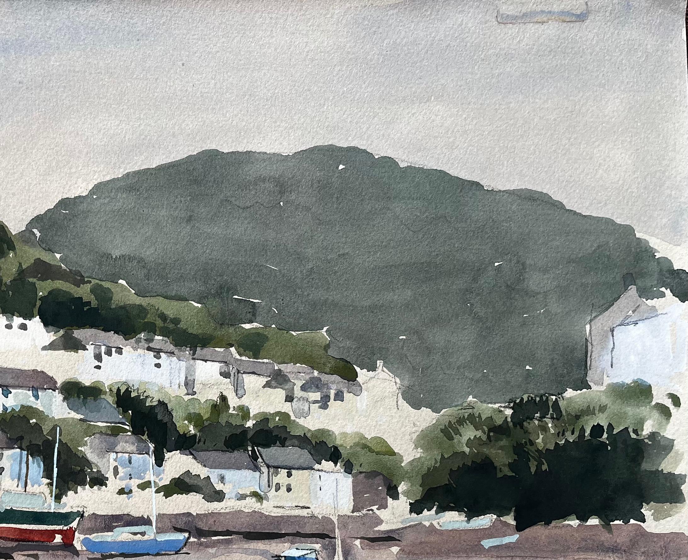 1982 Aquarell von Newton Ferrers Devon mit Booten, Hügeln und Küstenhäuschen (Grau), Landscape Art, von Anthony Herbert