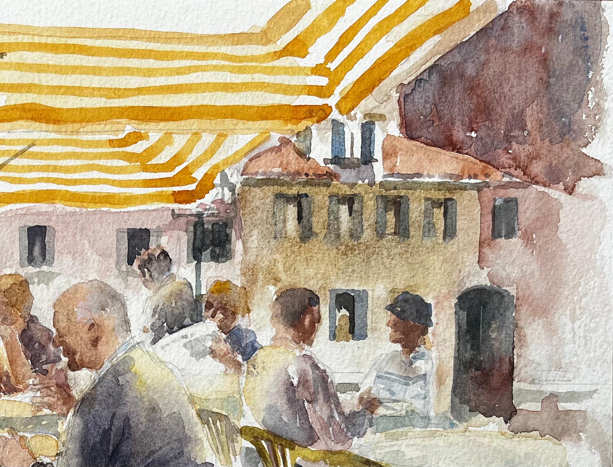 Cafe Szene in italienischen Piazza mit gelben gestreiften Markise und Diners (Beige), Landscape Art, von Anthony Herbert