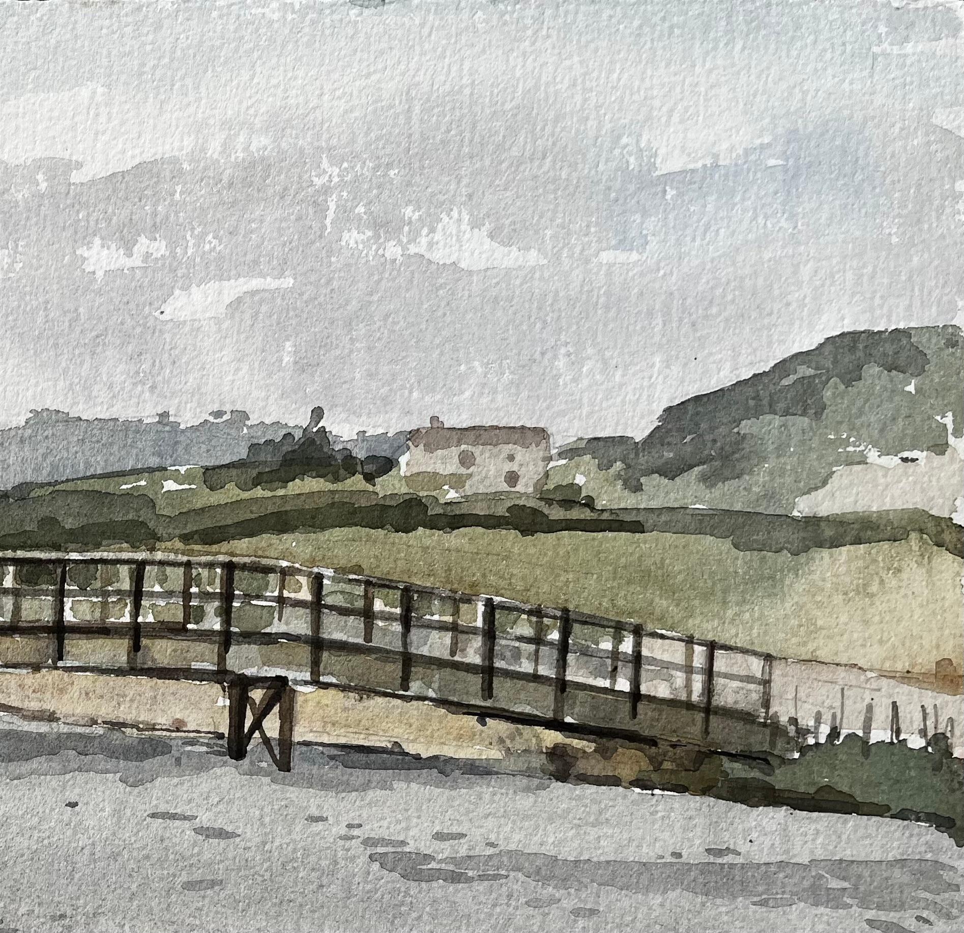 Charmouth Dorset Flussszene mit hölzernem Steg und rollender Hügellandschaft (Impressionismus), Painting, von Anthony Herbert