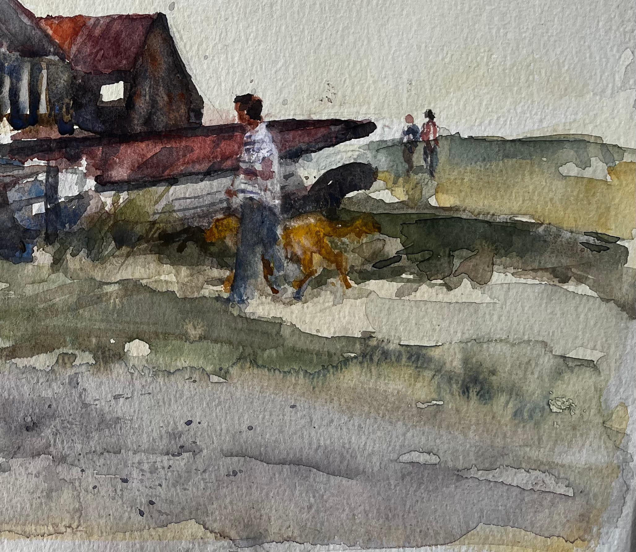 Viejo astillero con figuras y perro en la costa de Suffolk Acuarela de Tony Herbert - Painting Impresionista de Anthony Herbert