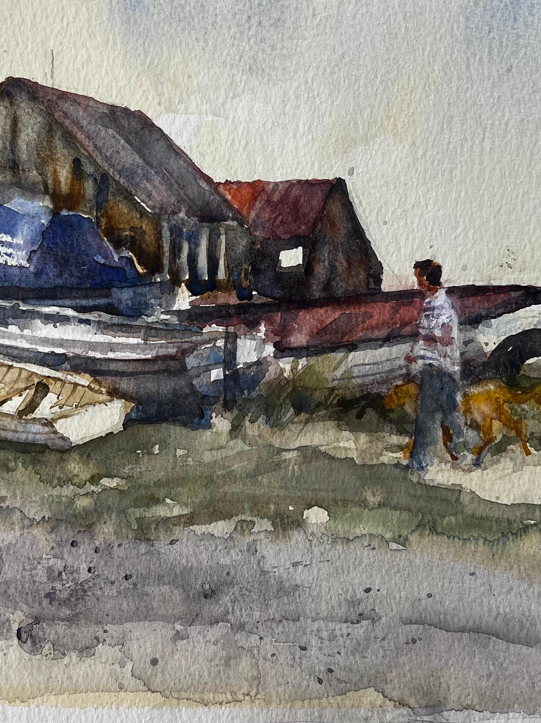 Viejo astillero con figuras y perro en la costa de Suffolk Acuarela de Tony Herbert - Landscape Painting Gris de Anthony Herbert
