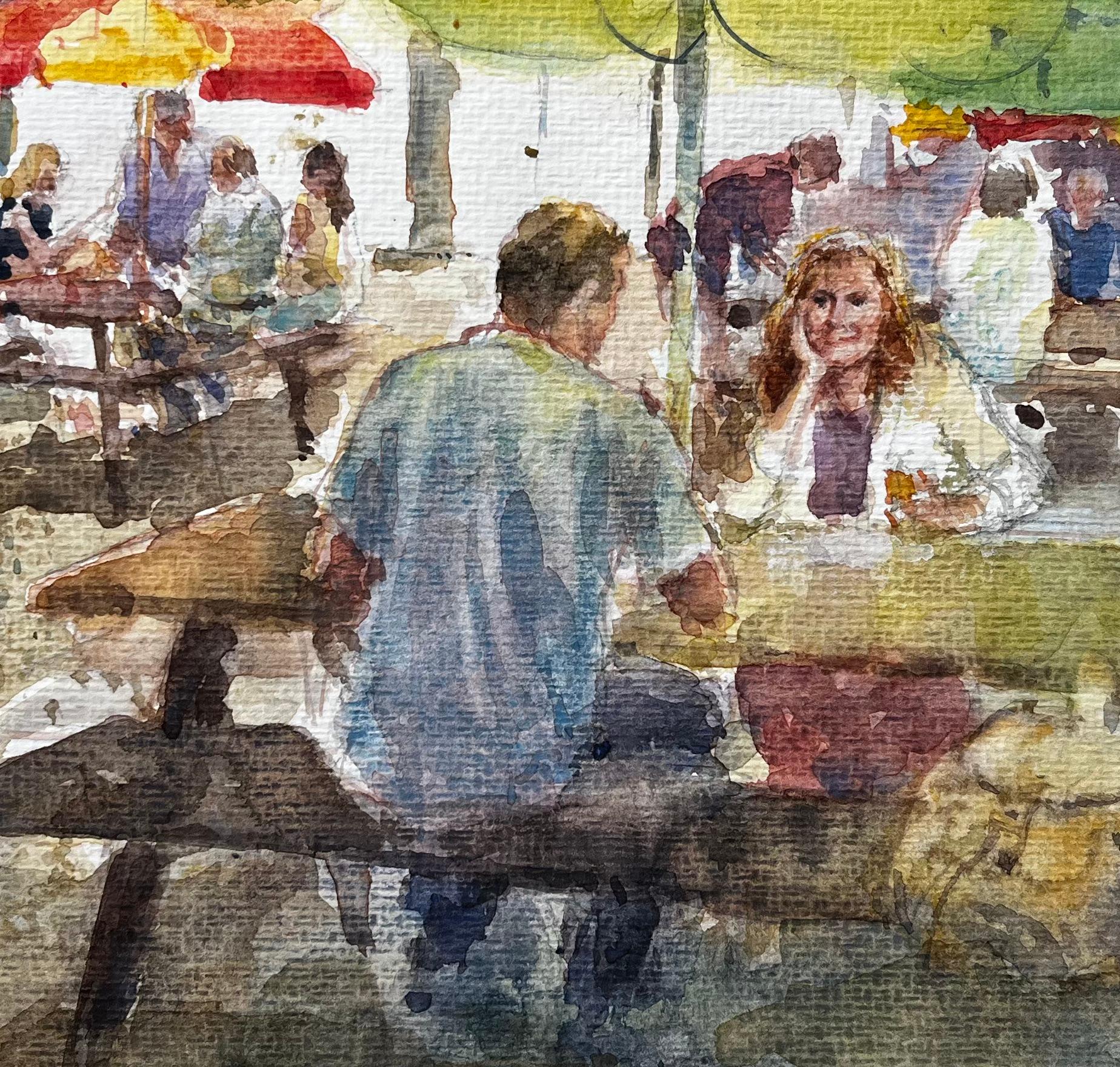 Cafe-Szene im Freien mit Marktschirmen und hölzernen Picknick-Bänken im Angebot 2