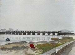 Pont Bel Bretagne Pont arqué au-dessus de l'eau avec bateaux amarrés et coque rouge 1988