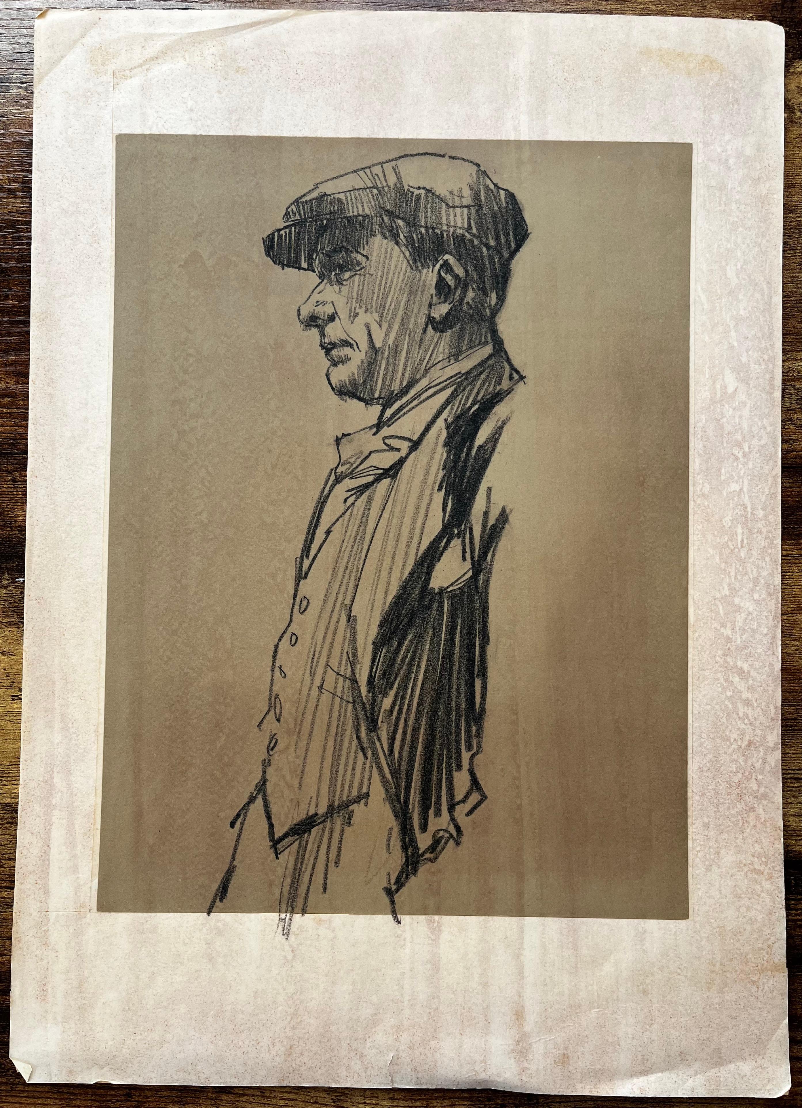 Retrato De Perfil De Un Hombre Con Gorra Plana Grafito Sobre Papel Marrón - Painting de Anthony Herbert