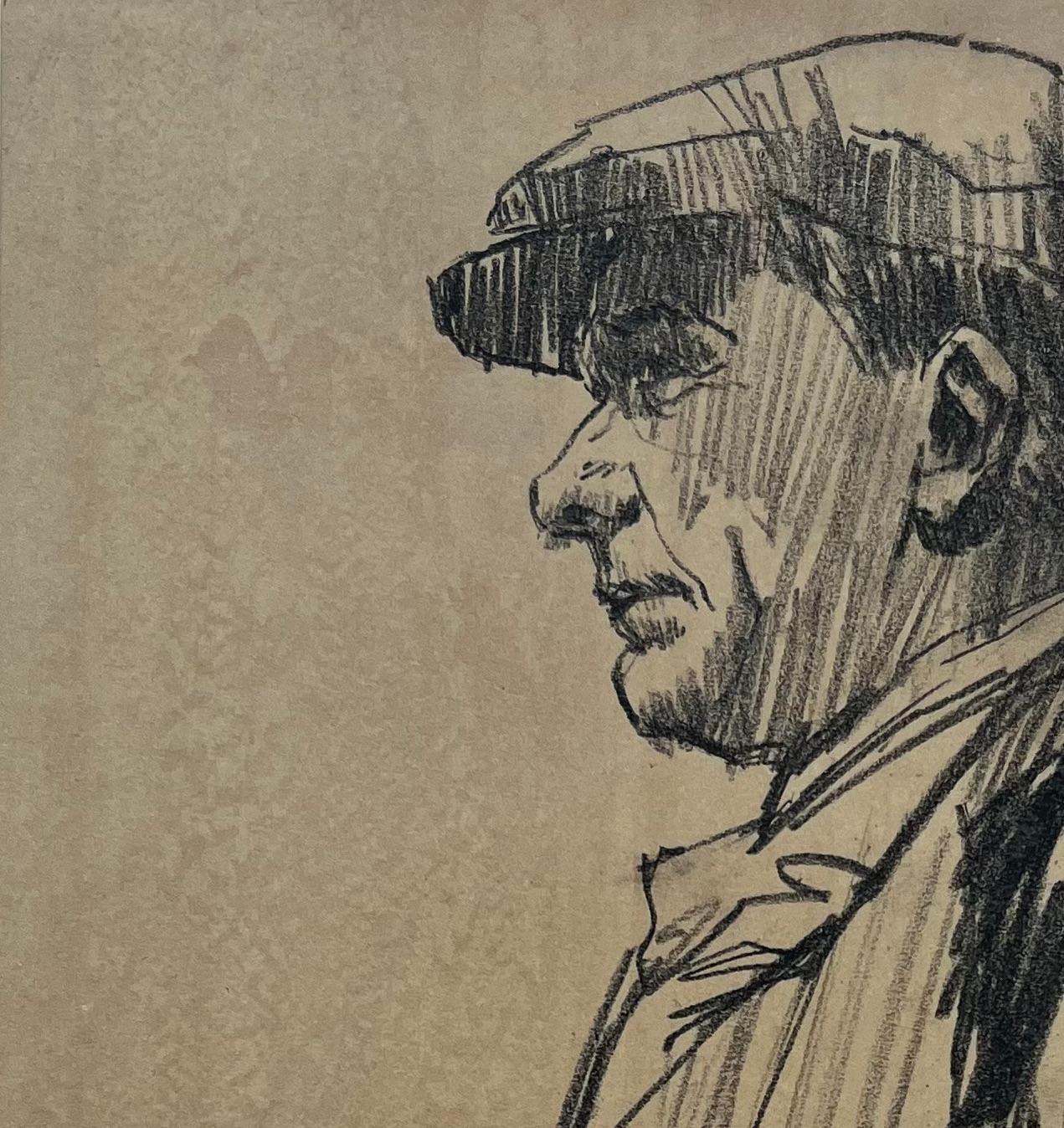 Retrato De Perfil De Un Hombre Con Gorra Plana Grafito Sobre Papel Marrón - Painting Impresionista de Anthony Herbert