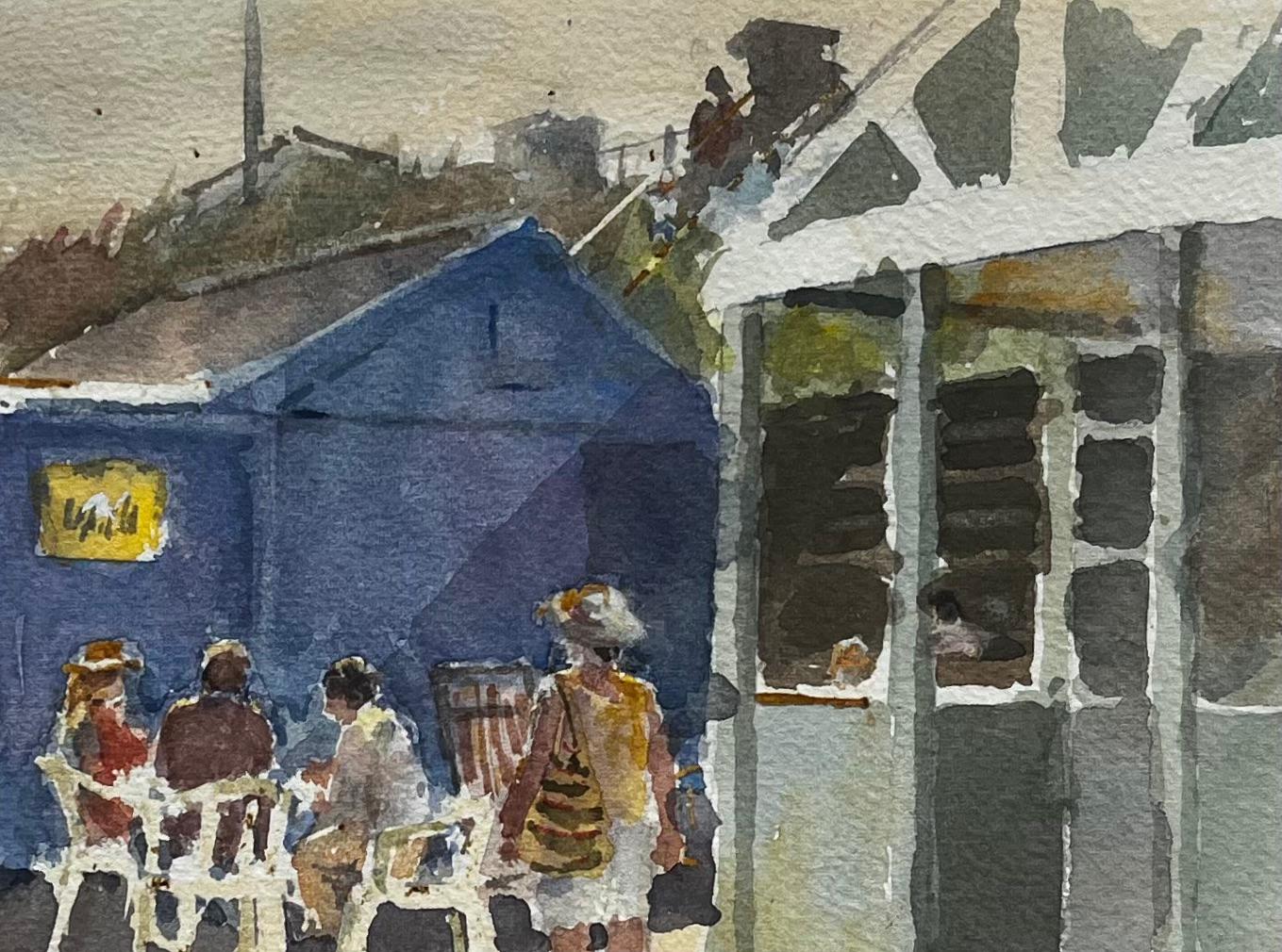 Kiosque de crème glacée au bord de la mer avec des vacanciers en chapeau de soleil Aquarelle britannique - Gris Landscape Art par Anthony Herbert