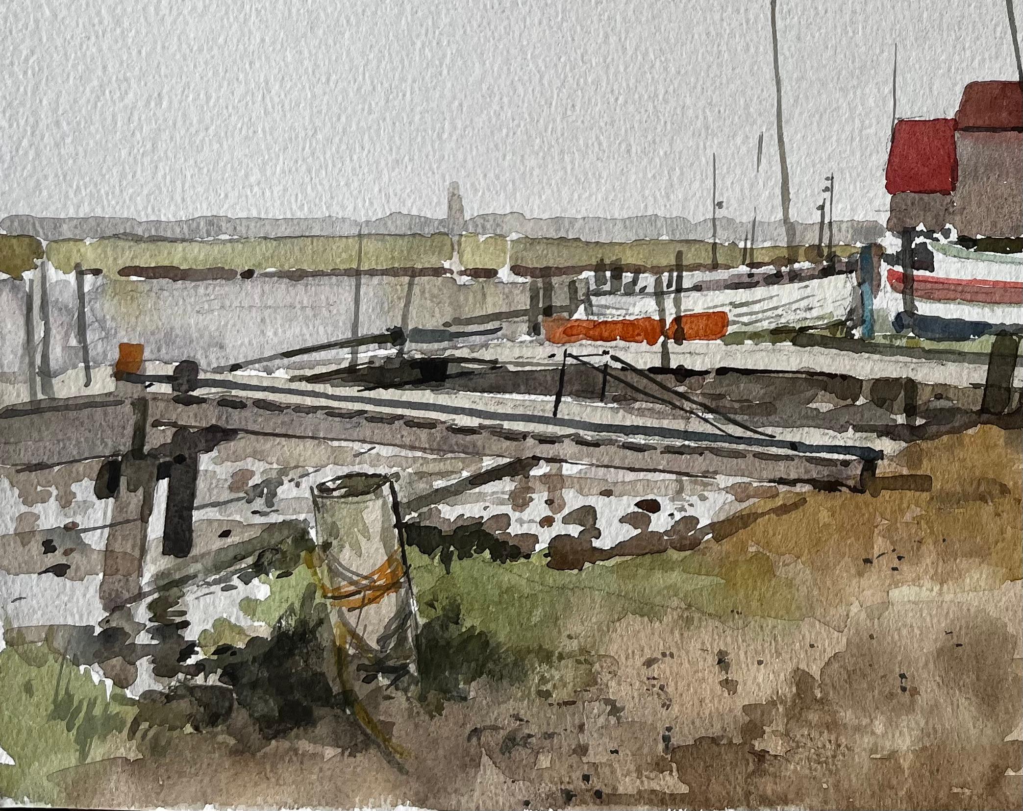 Bateaux et hangars à bateaux du port de Southwold avec la jetée et les vasières de l'estuaire 1992 - Impressionnisme Art par Anthony Herbert