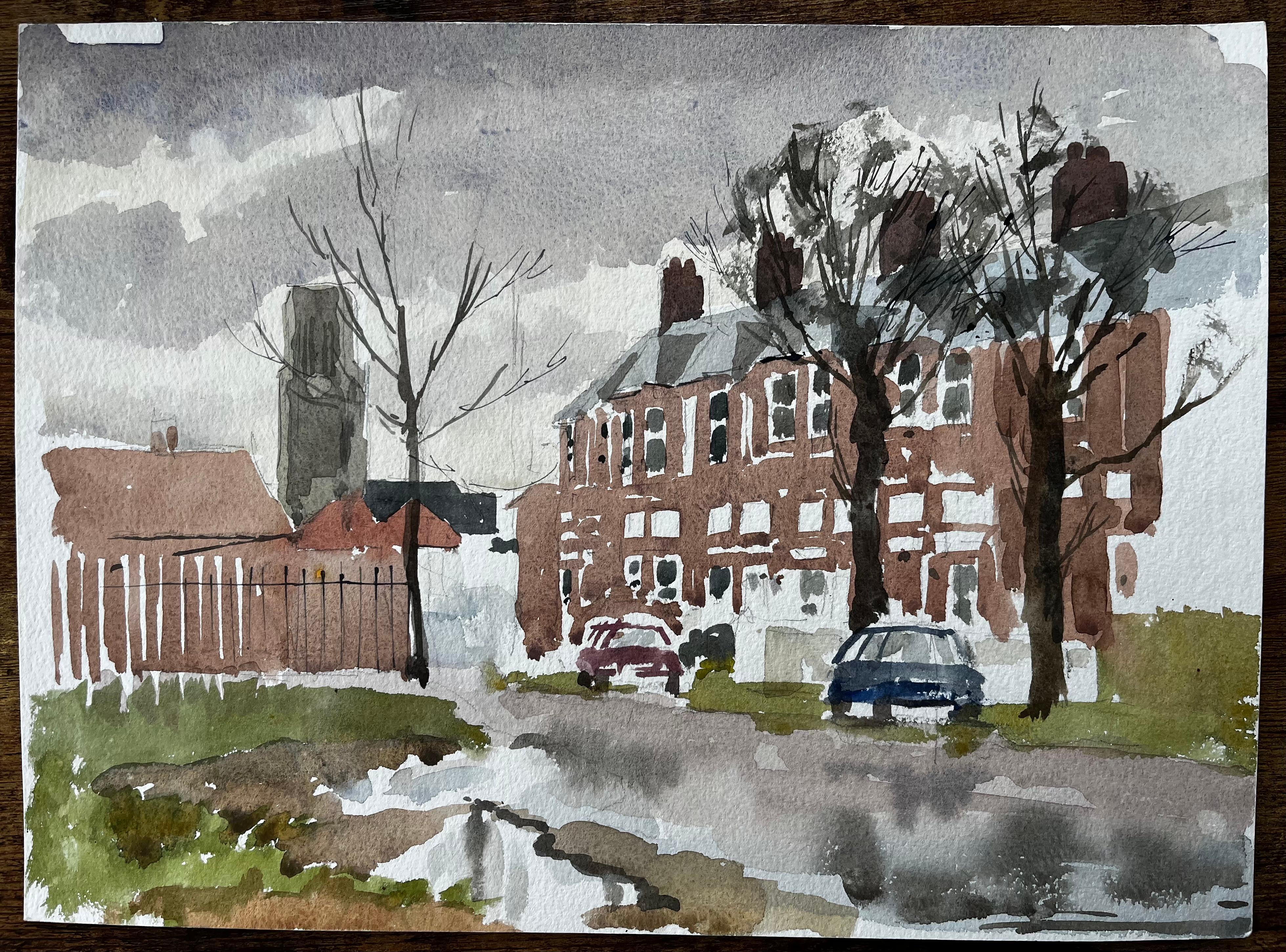 Southwold York Straßenszene mit roten Backsteinterrassen Bäumen und Pfützen Aquarell – Art von Anthony Herbert