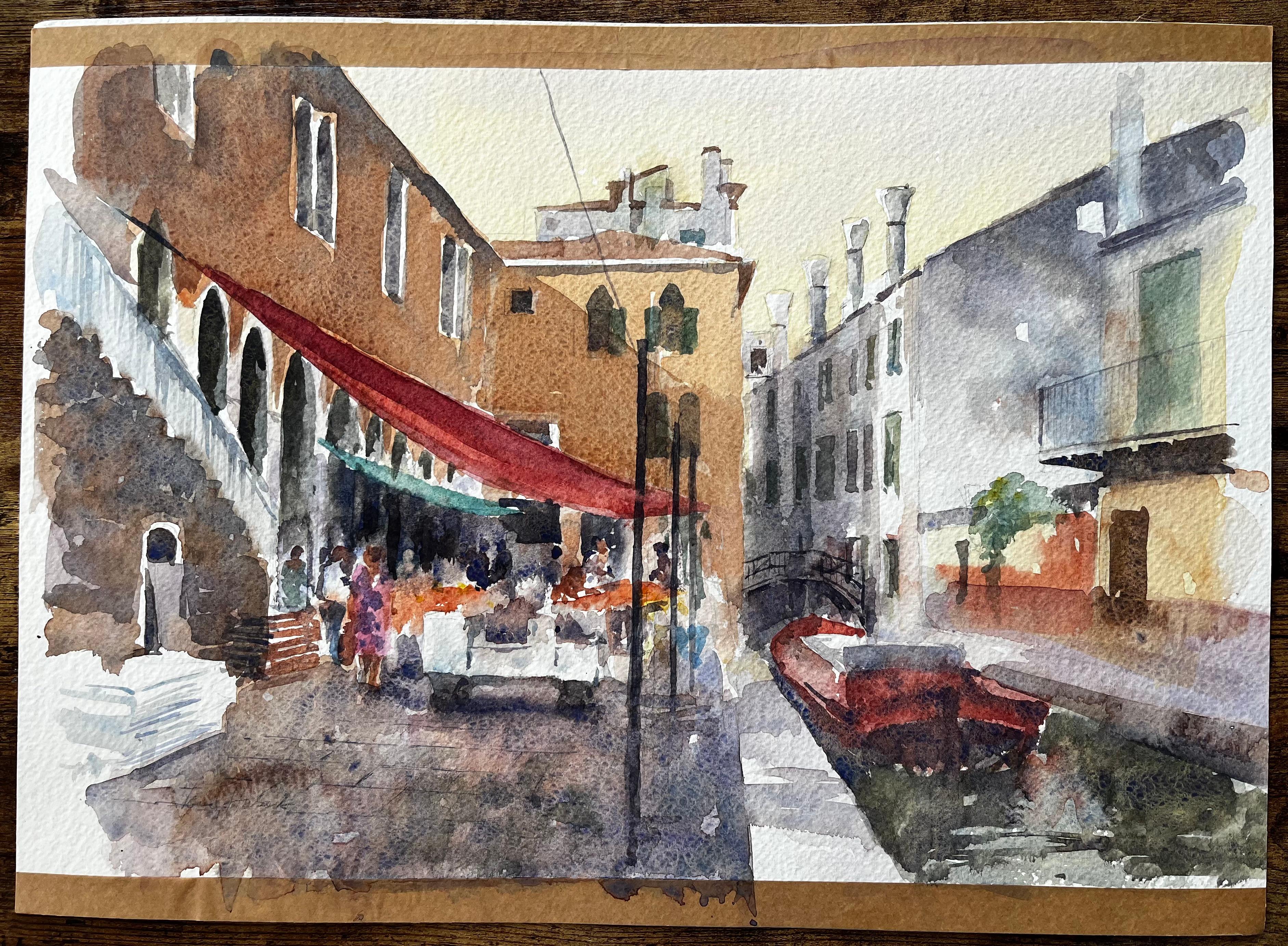 Scène de marché à Venise avec bateau rouge et pont de canal Peinture aquarelle originale - Painting de Anthony Herbert