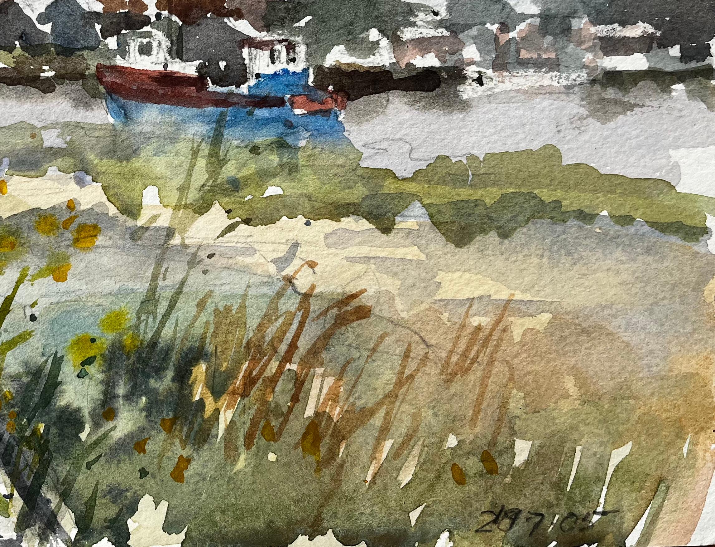 Walberswick Flussufer mit vertäutem roten und blauen Boot Suffolk Coastal Aquarell im Angebot 1