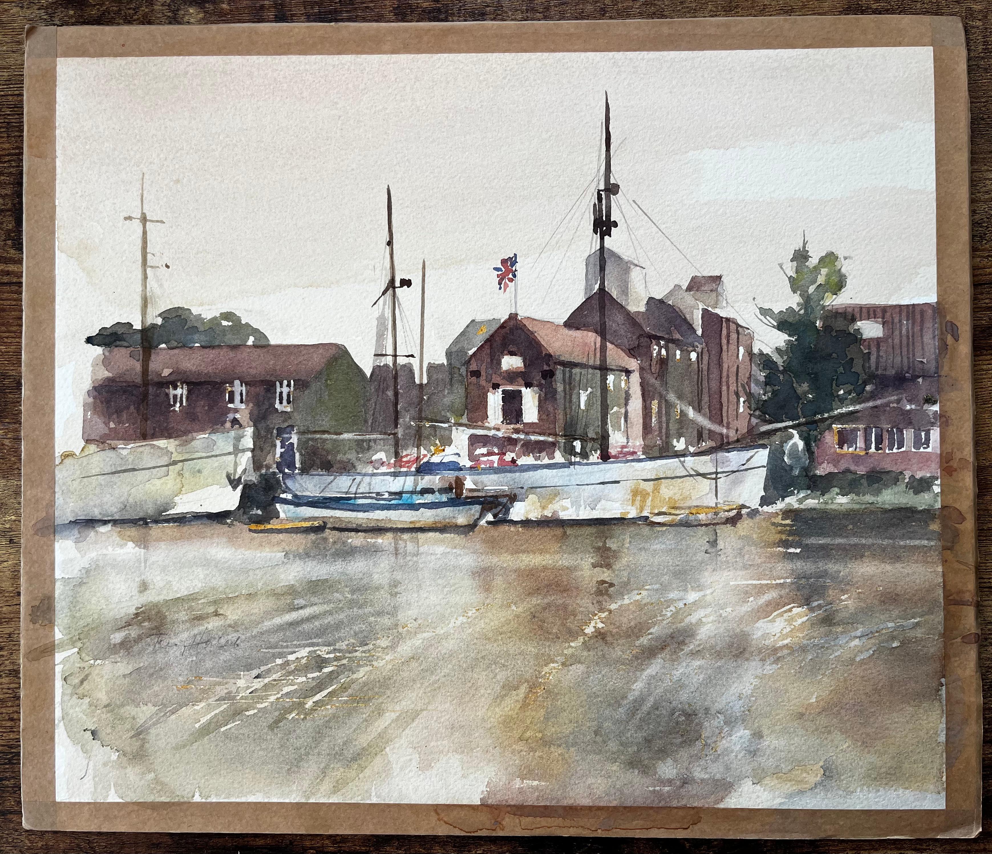 Woodbridge Tide Mill Suffolk Flusslandschaft mit vertäuten Booten Aquarell – Painting von Anthony Herbert