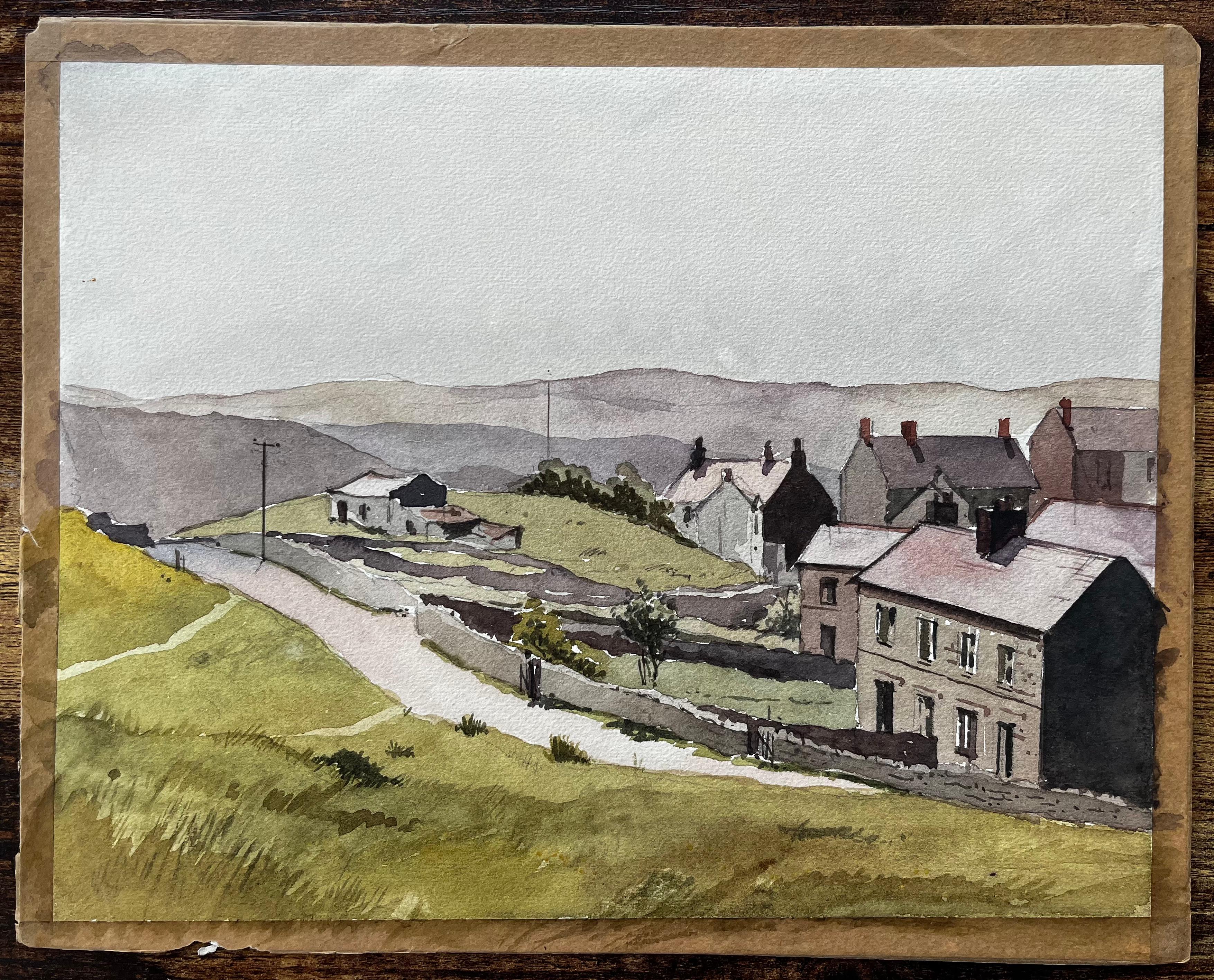 Route des Yorkshire Dales et maisons en pierre dans un paysage anglais éclairé par la lumière de l'été - Art de Anthony Herbert