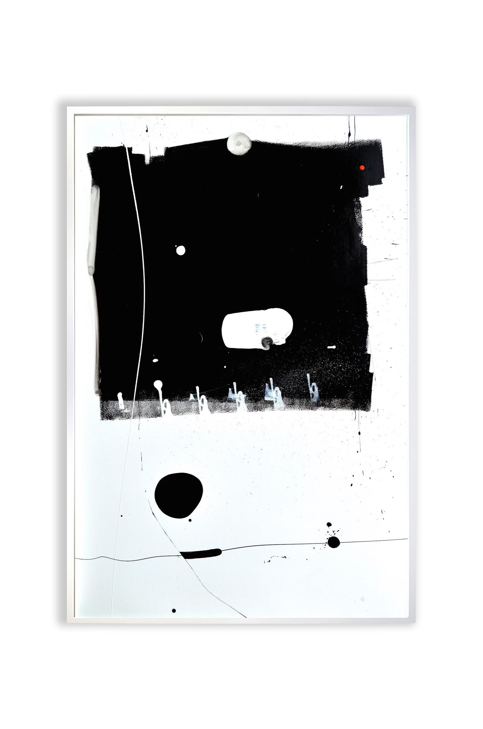 Panel abstracto blanco y negro con punto rojo_horizontal y vertical_Anthony Hunter en venta 5