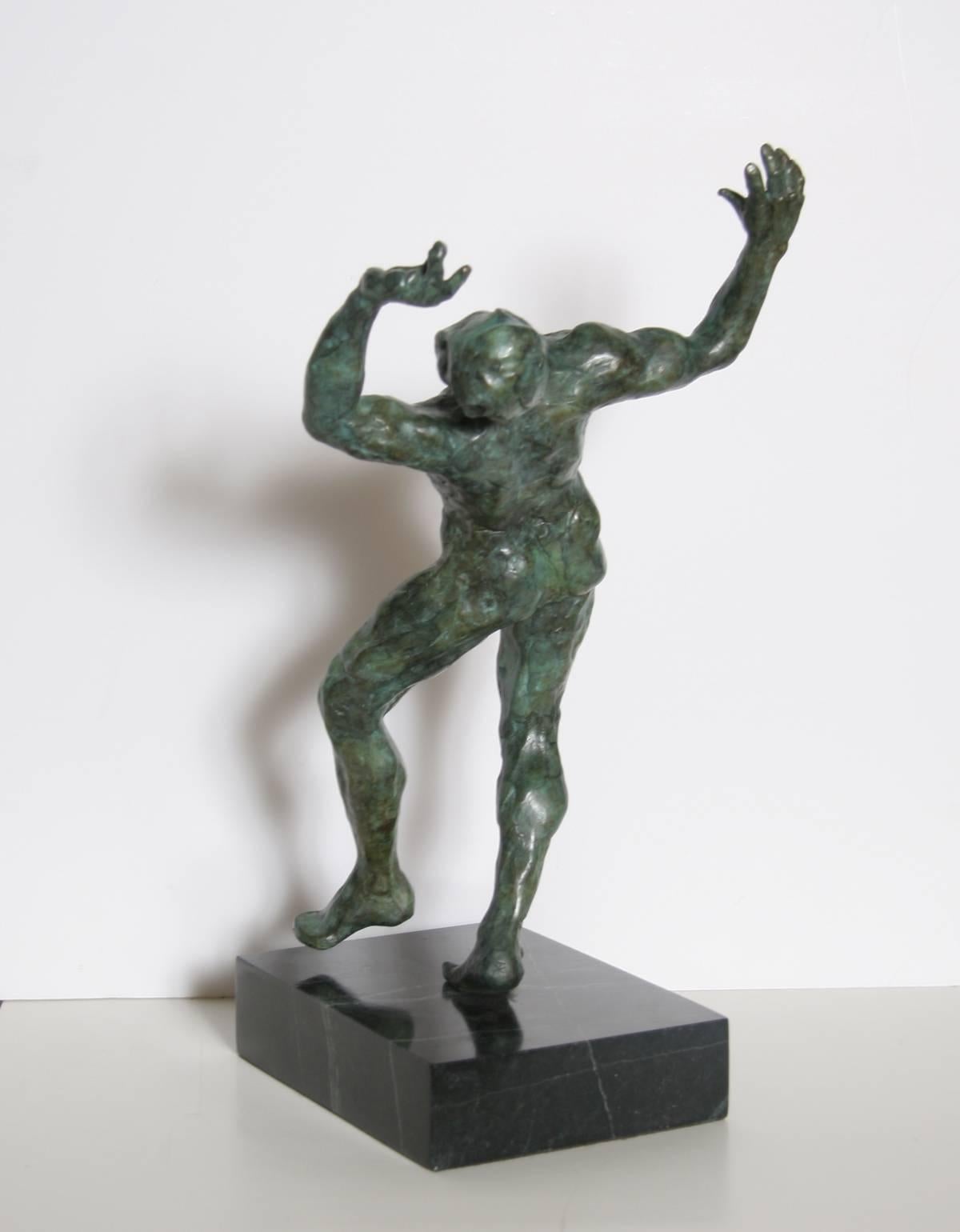 Spirit of Zorba, Bronzeskulptur von Anthony Quinn im Angebot 4