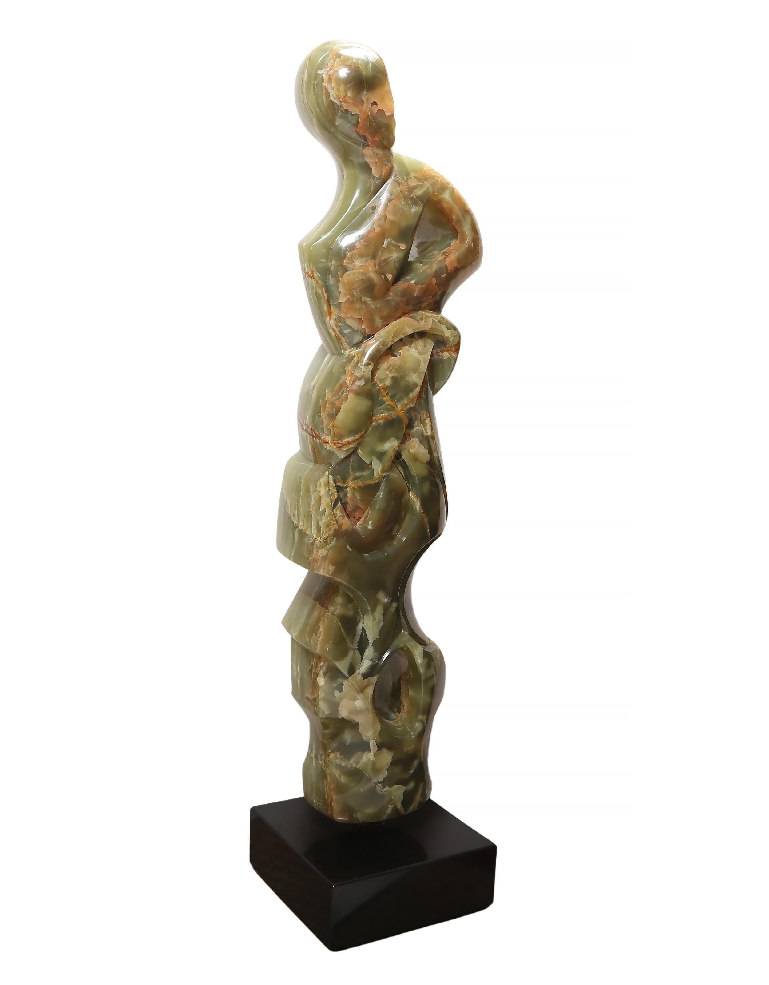 Venus, escultura única tallada en ónice verde de Anthony Quinn en venta 3