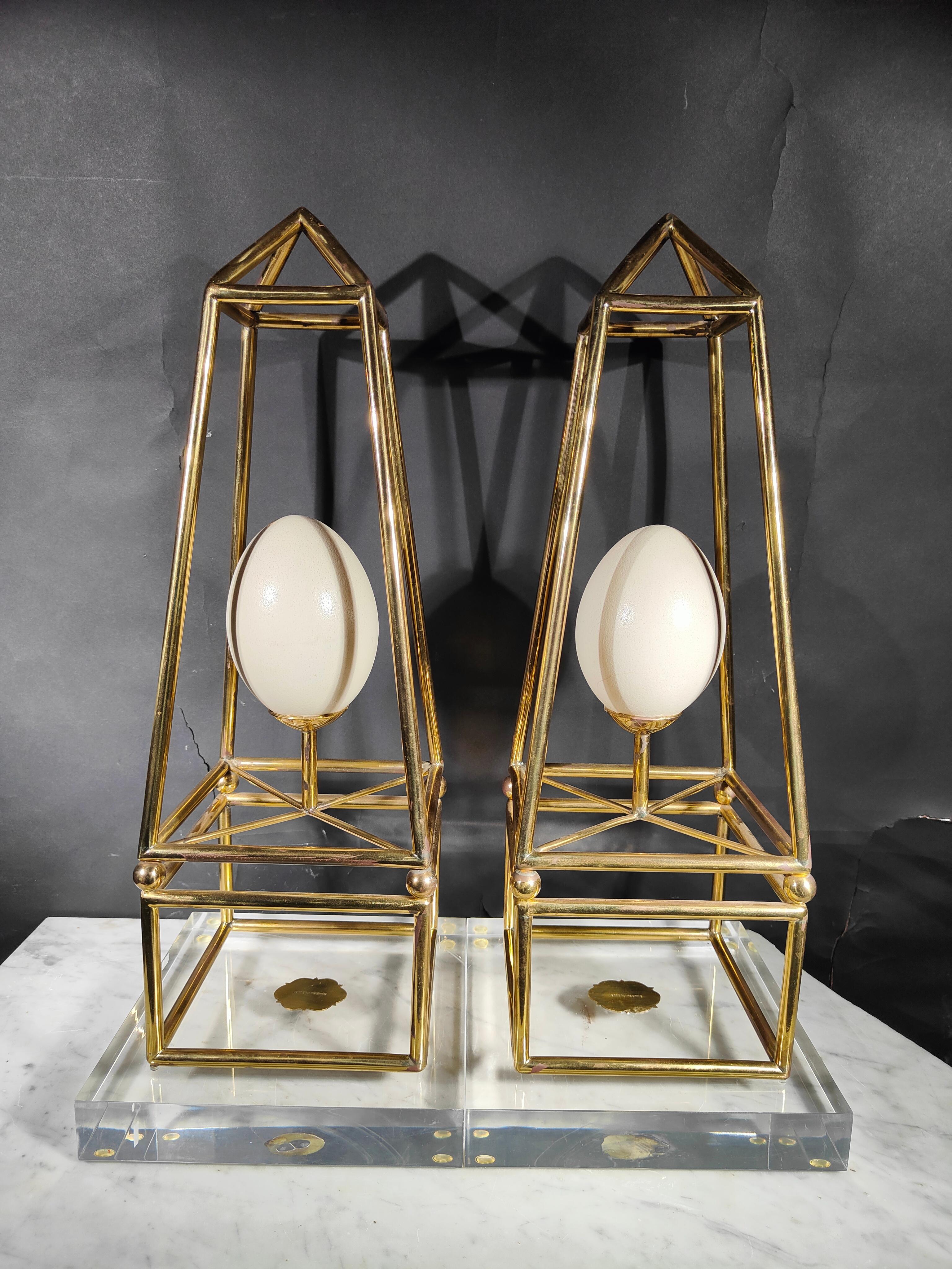 Anthony Redmile Bronze-Obelisken – Elegantes Paar mit modernem, luxuriösem Touch im Angebot 8