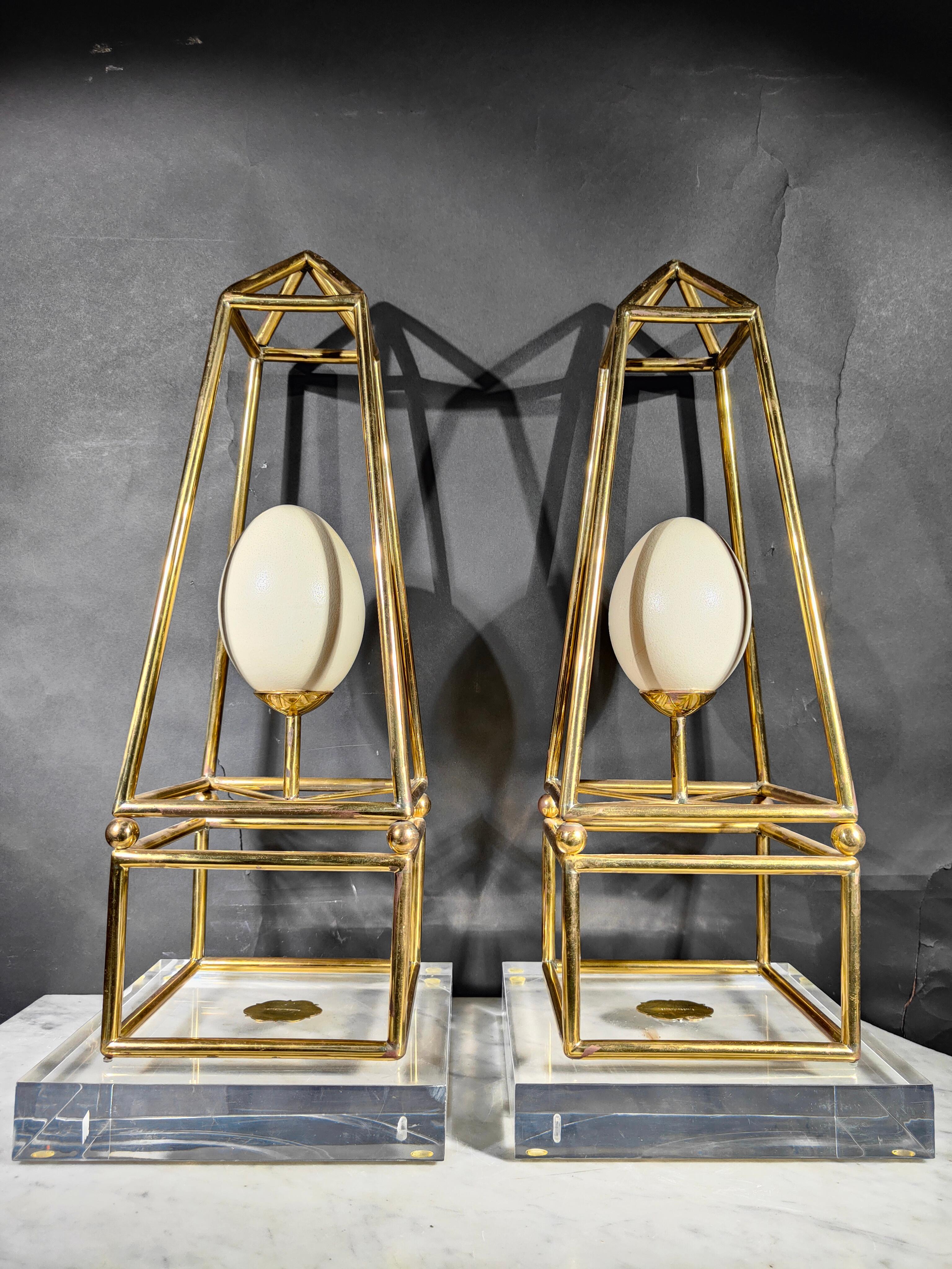 Anthony Redmile Bronze-Obelisken – Elegantes Paar mit modernem, luxuriösem Touch im Angebot 3