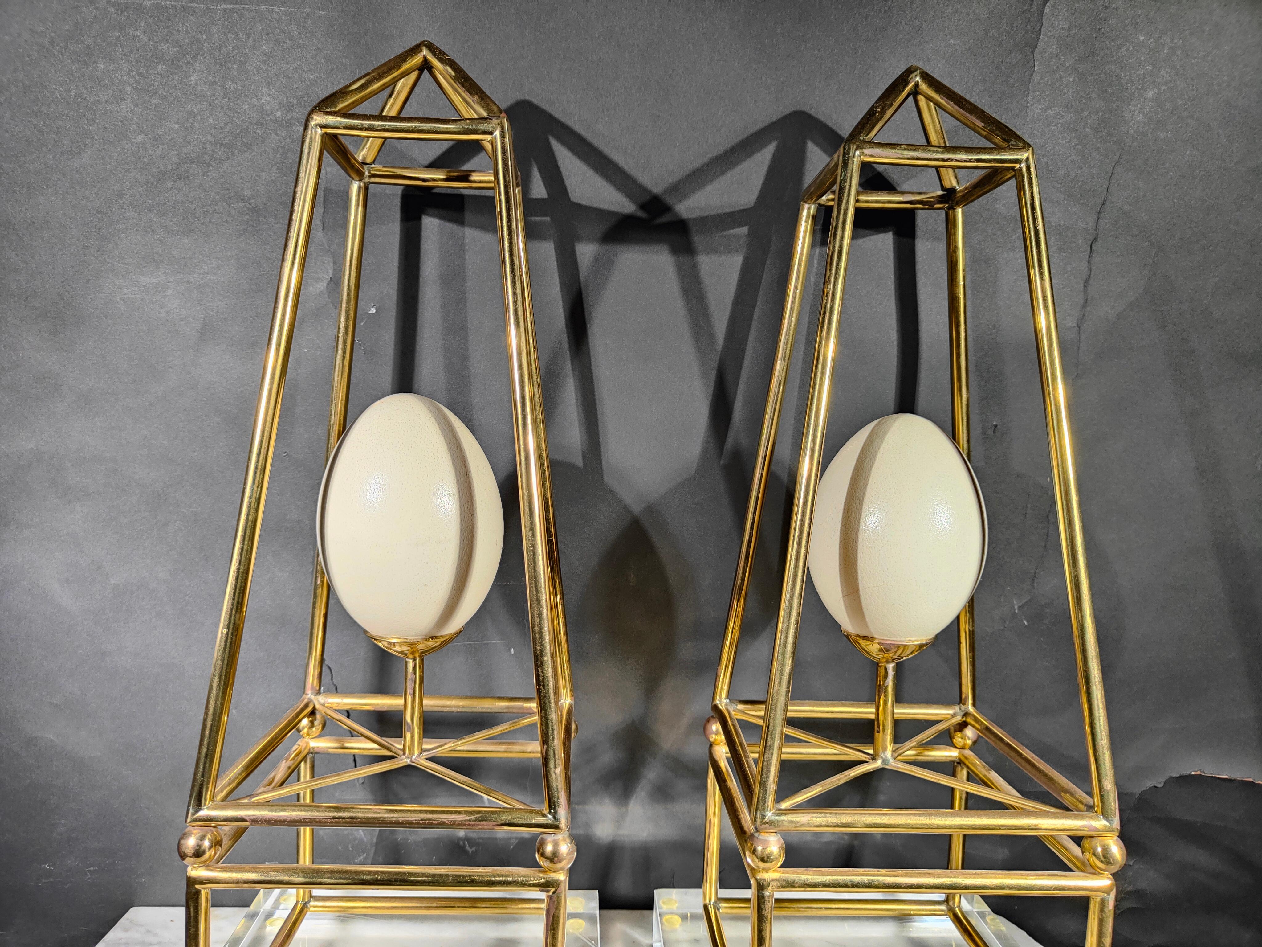 Anthony Redmile Bronze-Obelisken – Elegantes Paar mit modernem, luxuriösem Touch im Angebot 5